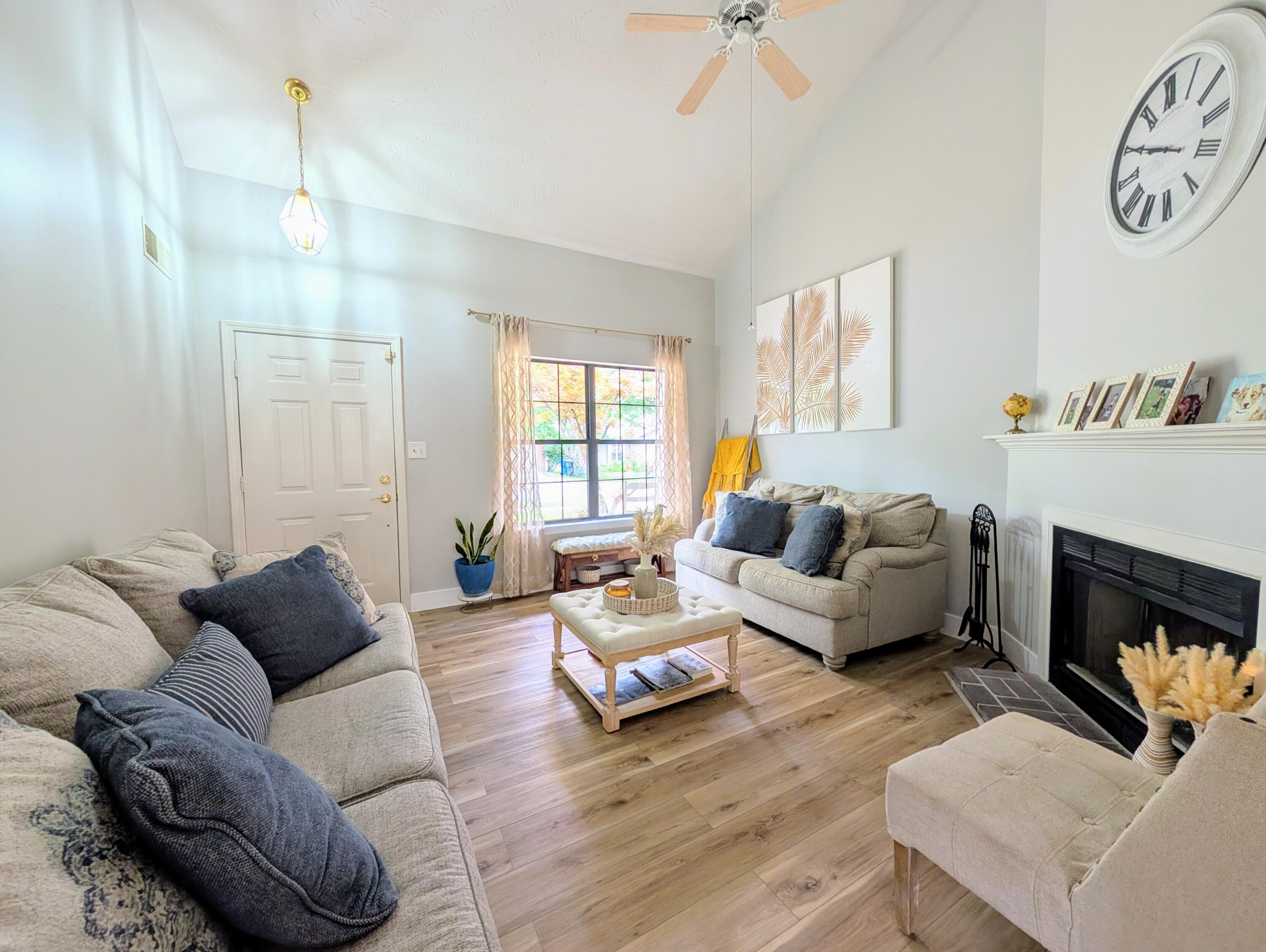 333 Pleasant Pointe Drive