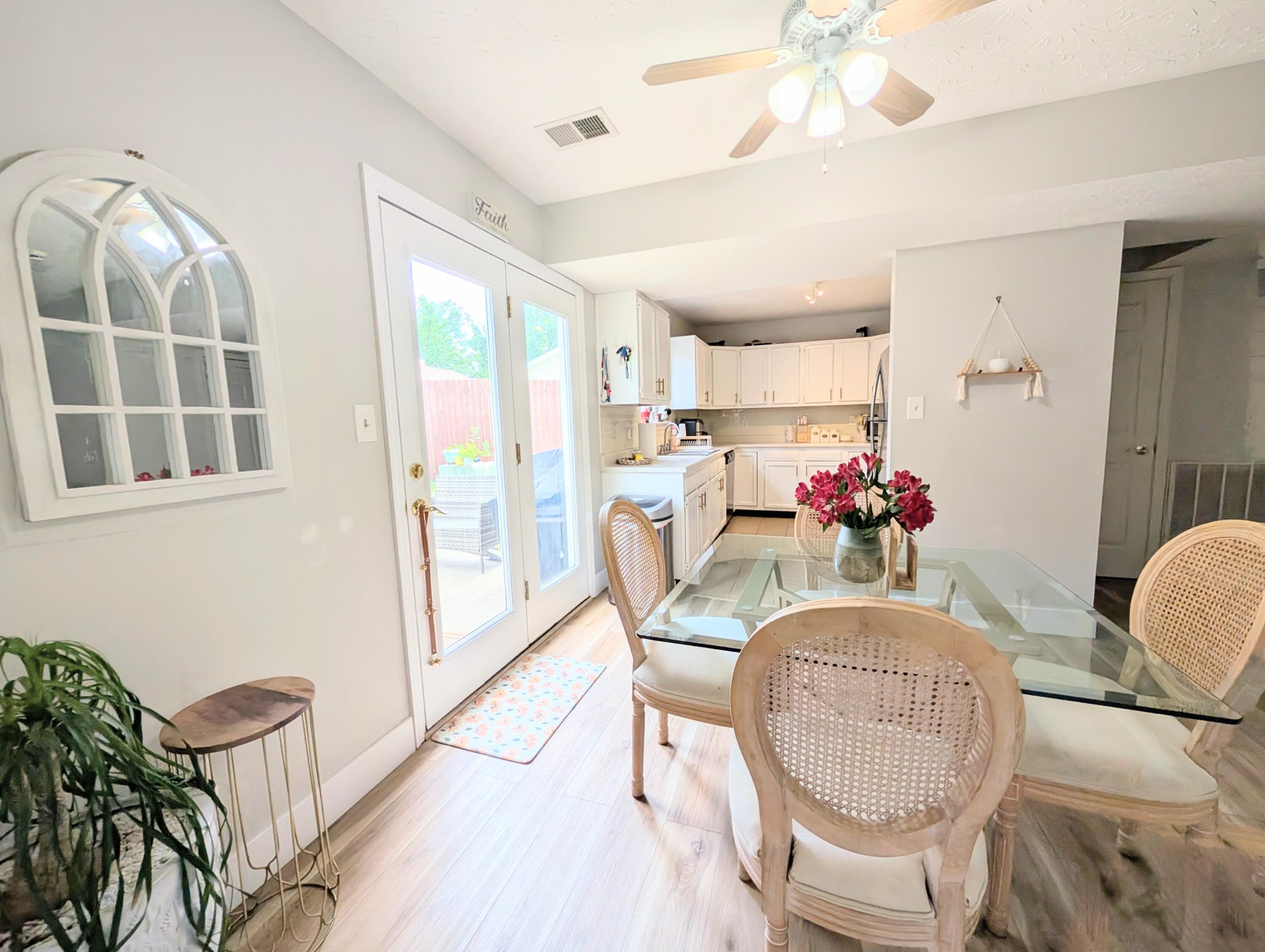 333 Pleasant Pointe Drive