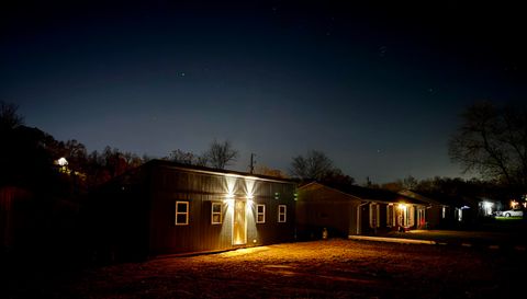 Photo of 1433 CC Drive, Ashland, KY 41102 (MLS # 25506616)