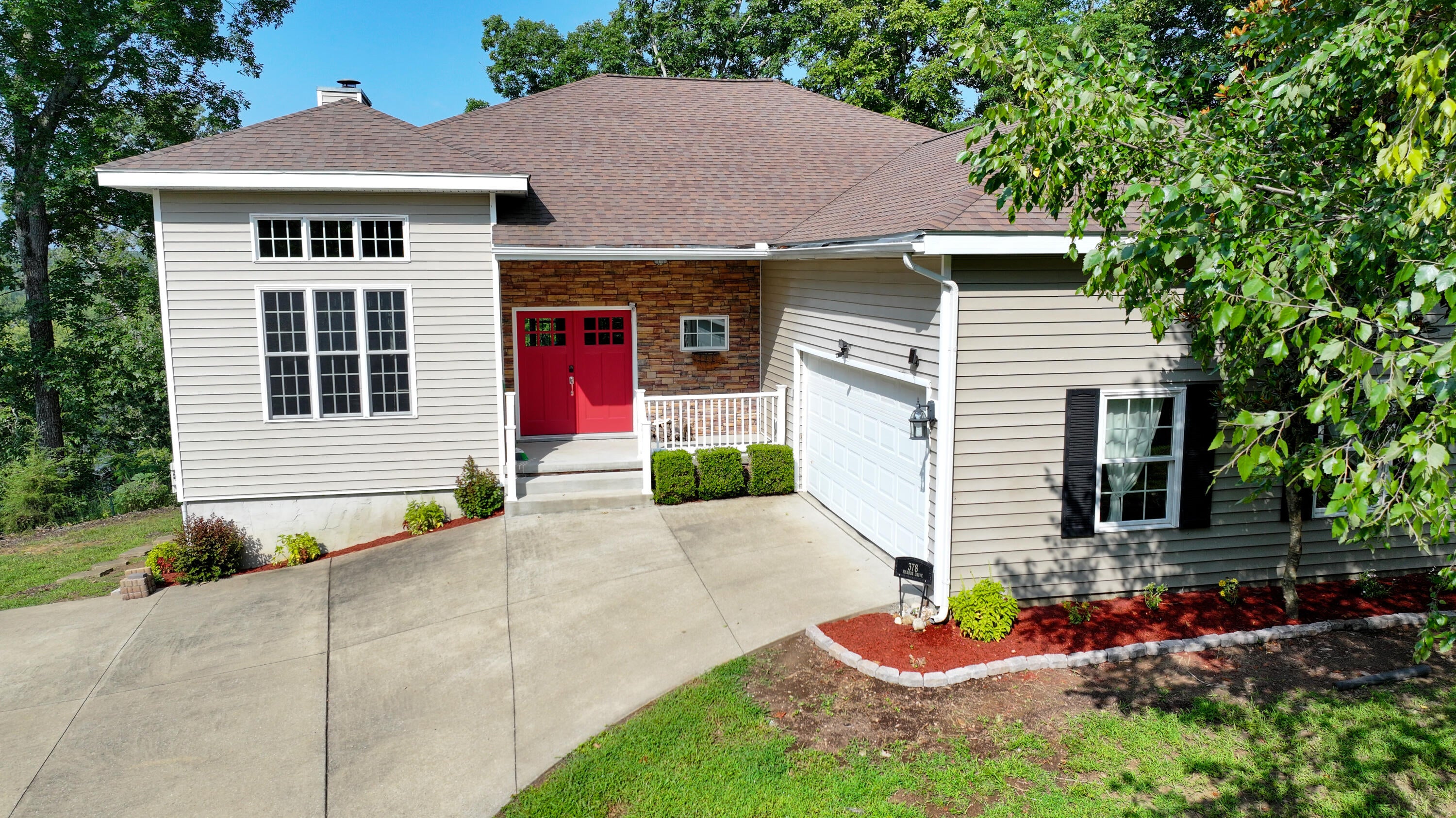 378 Harbor Drive