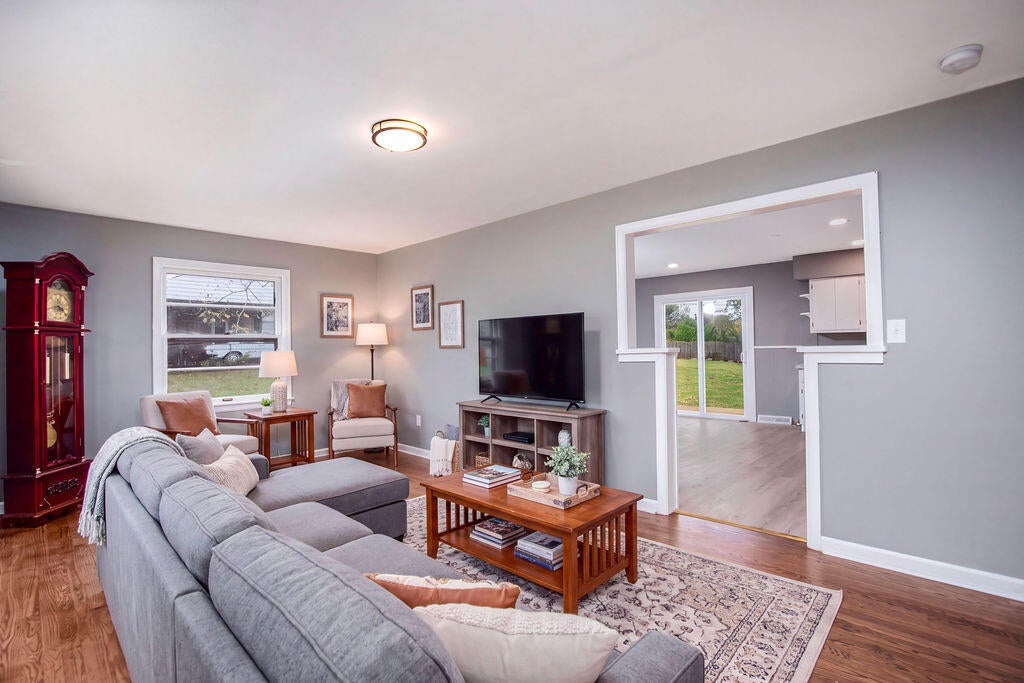 3044 Lynnwood Drive
