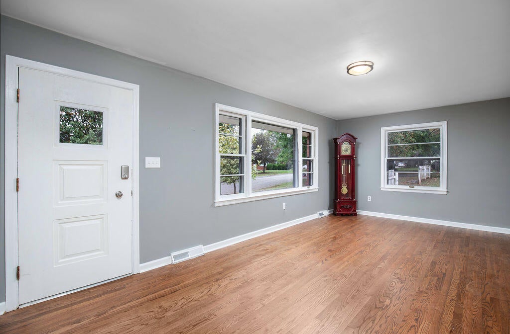 3044 Lynnwood Drive