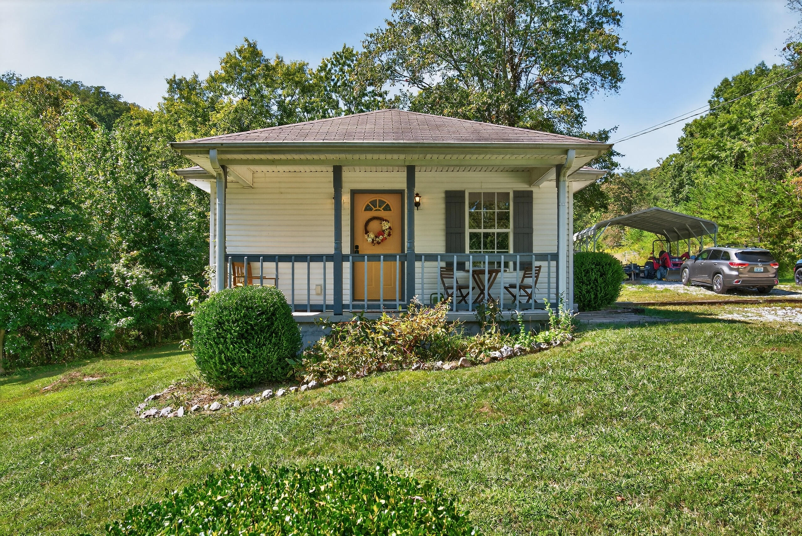 Berea, Kentucky 40403, United States, 2 Bedrooms Bedrooms, ,1 BathroomBathrooms,Residential,Active,214803