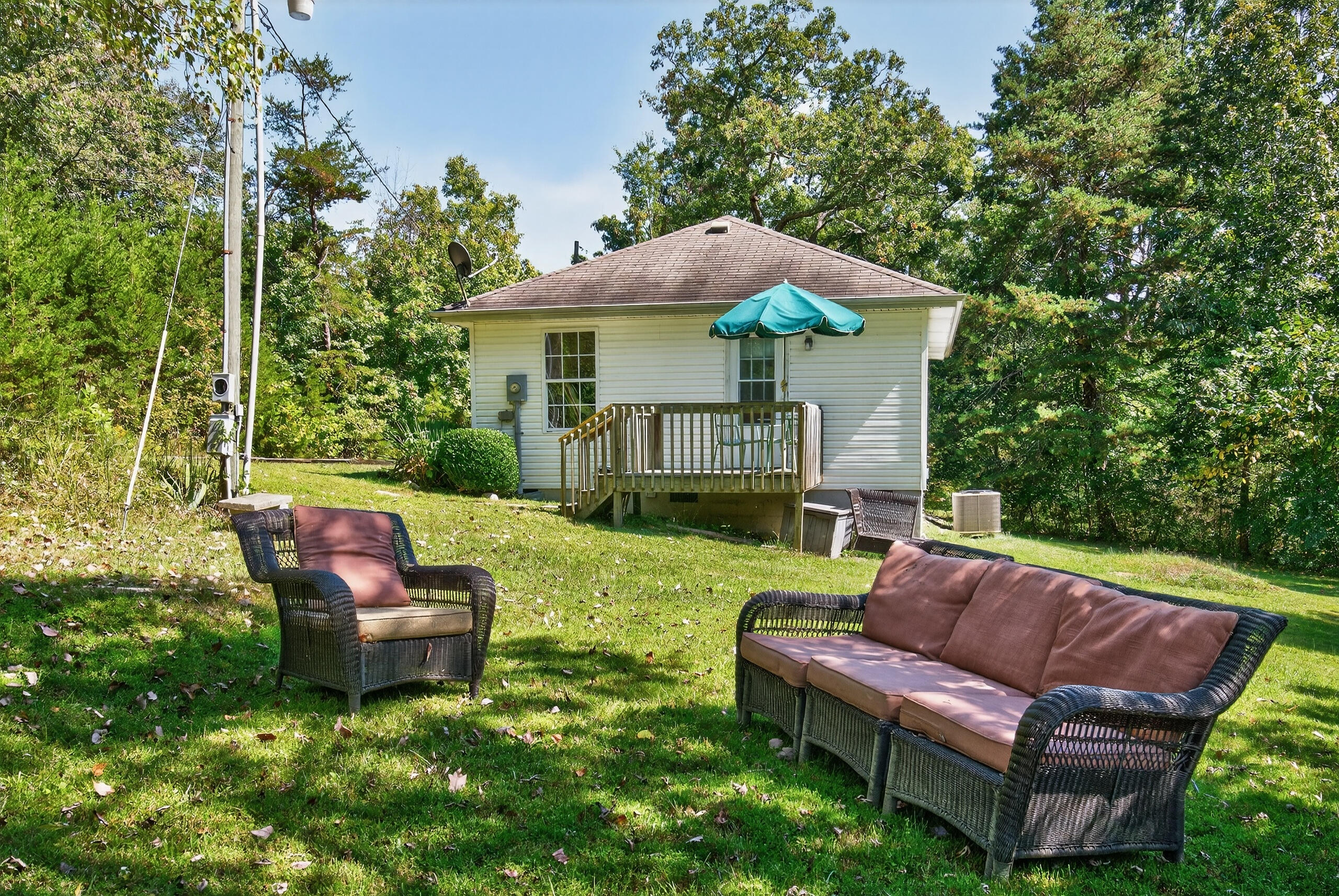 Berea, Kentucky 40403, United States, 2 Bedrooms Bedrooms, ,1 BathroomBathrooms,Residential,Active,214803