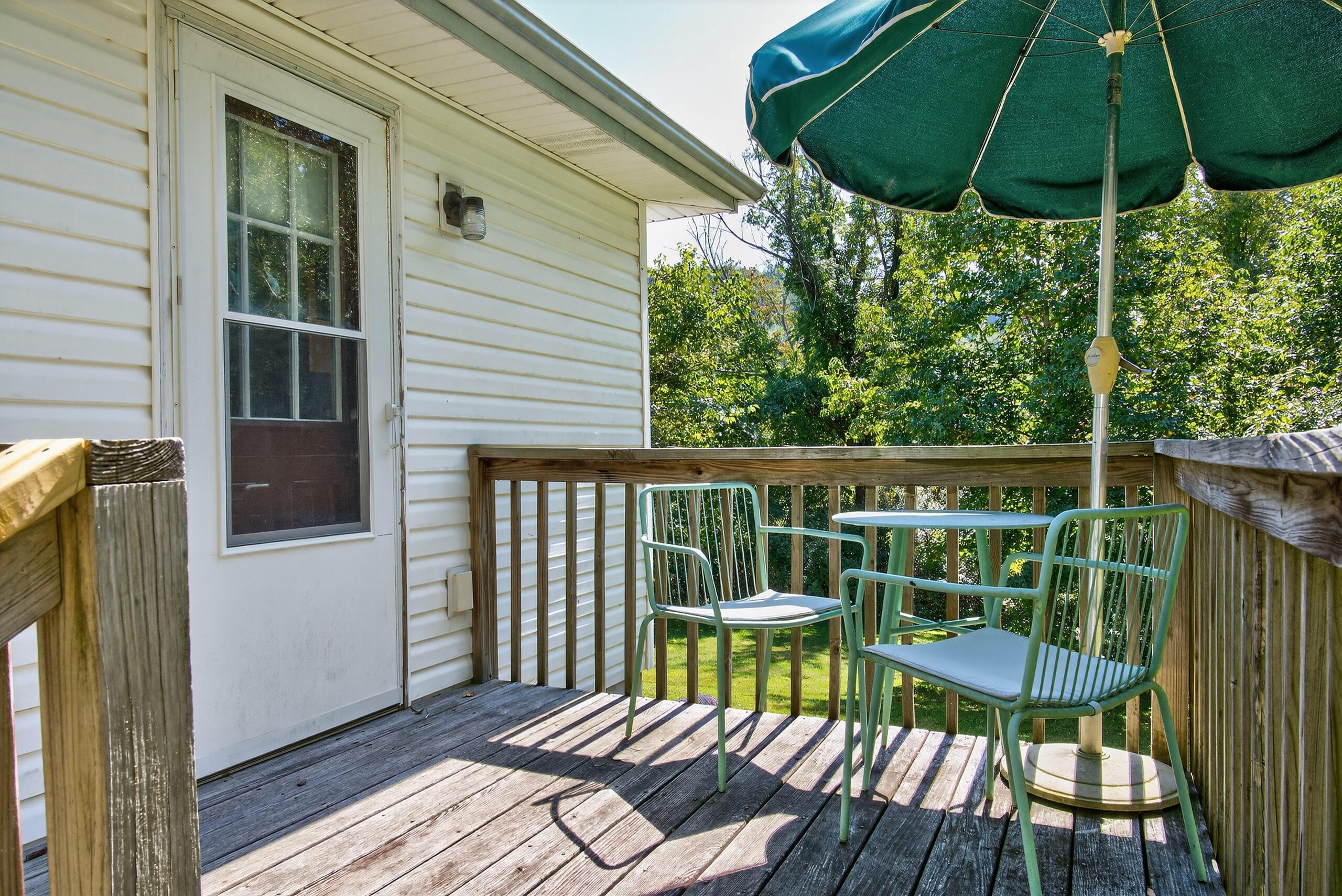 Berea, Kentucky 40403, United States, 2 Bedrooms Bedrooms, ,1 BathroomBathrooms,Residential,Active,214803