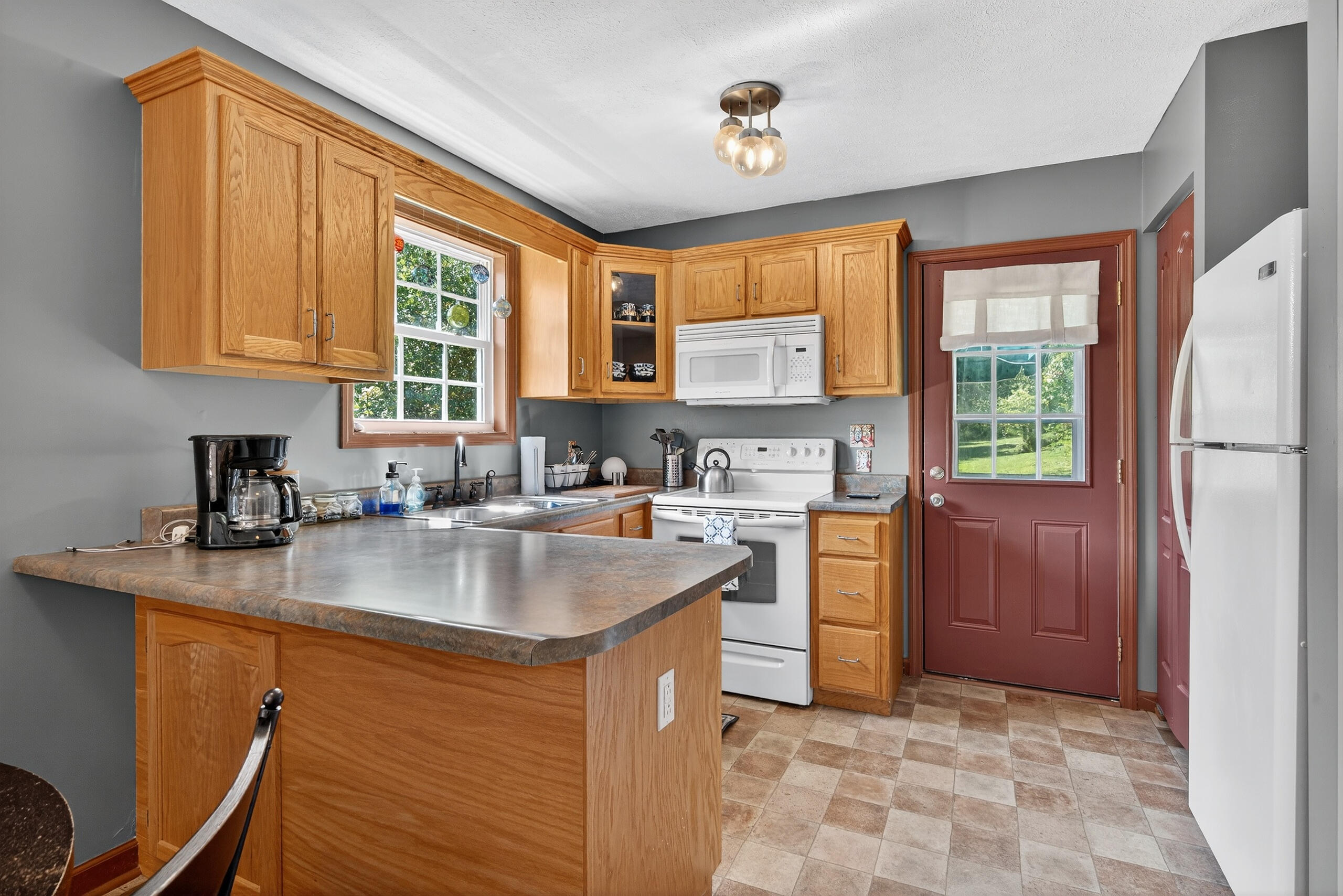 Berea, Kentucky 40403, United States, 2 Bedrooms Bedrooms, ,1 BathroomBathrooms,Residential,Active,214803