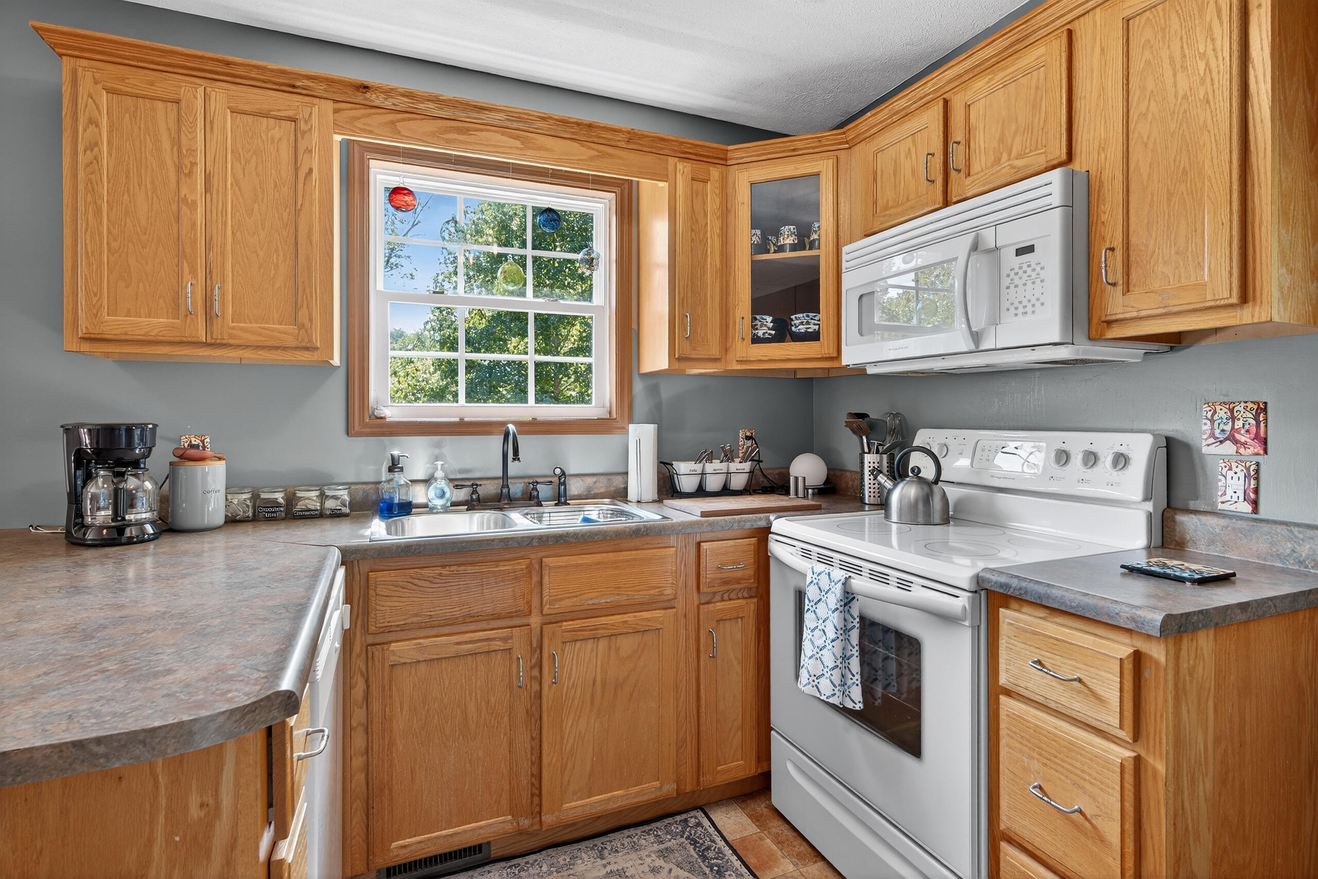 Berea, Kentucky 40403, United States, 2 Bedrooms Bedrooms, ,1 BathroomBathrooms,Residential,Active,214803