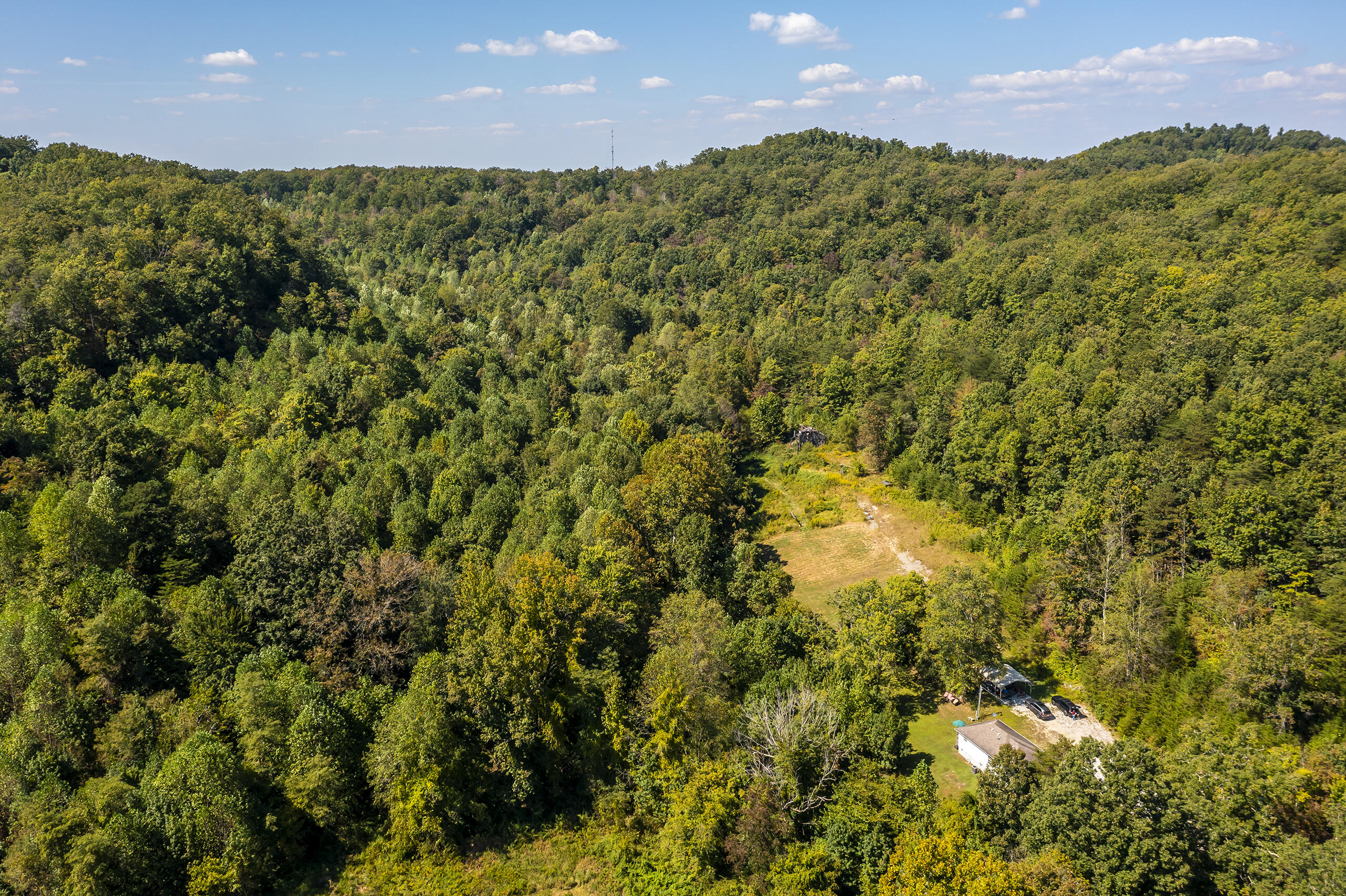 Berea, Kentucky 40403, United States, 2 Bedrooms Bedrooms, ,1 BathroomBathrooms,Residential,Active,214803