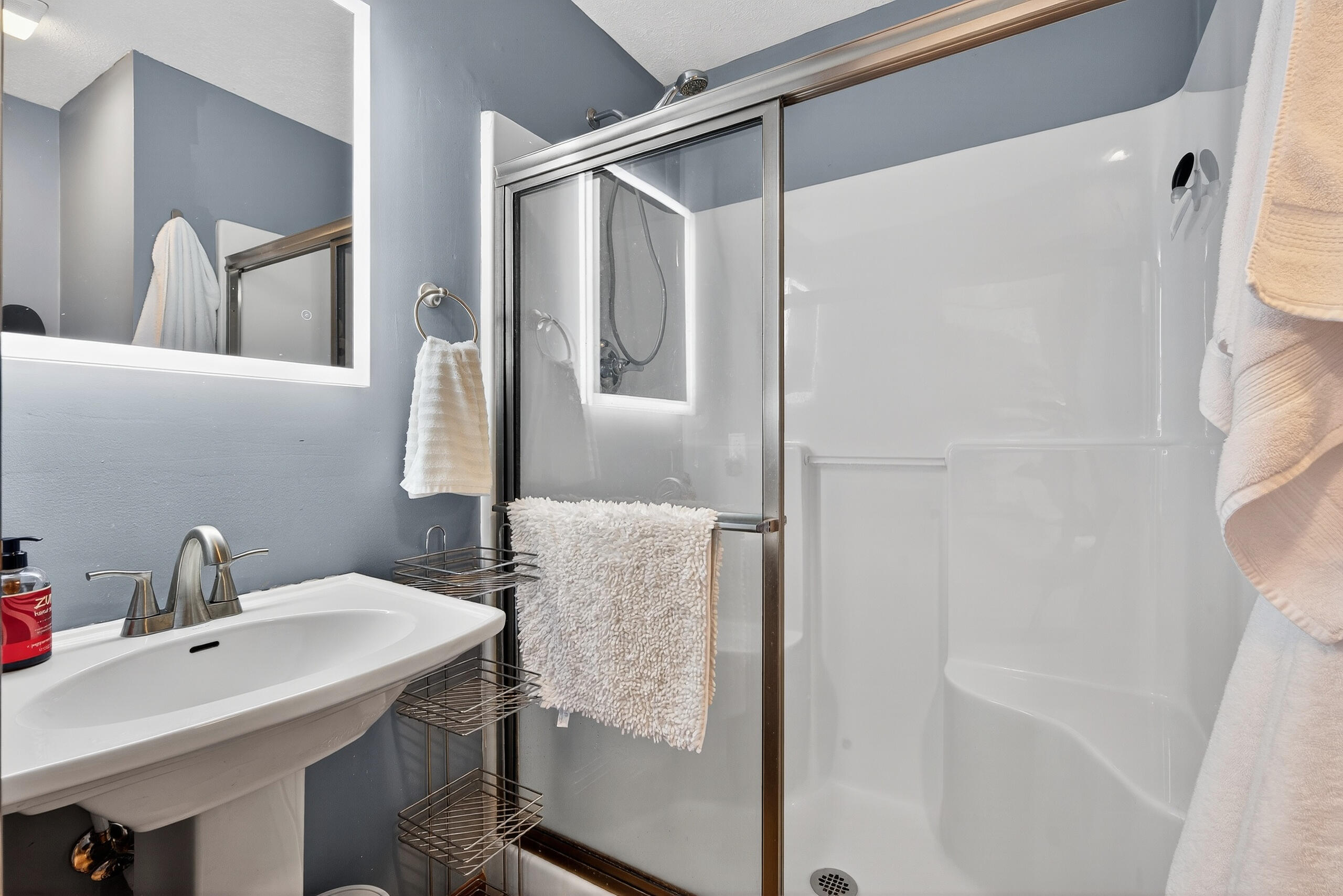 Berea, Kentucky 40403, United States, 2 Bedrooms Bedrooms, ,1 BathroomBathrooms,Residential,Active,214803