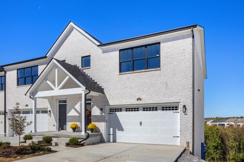 Photo of 1001 Lauderdale Drive, Nicholasville, KY 40356 (MLS # 25502283)