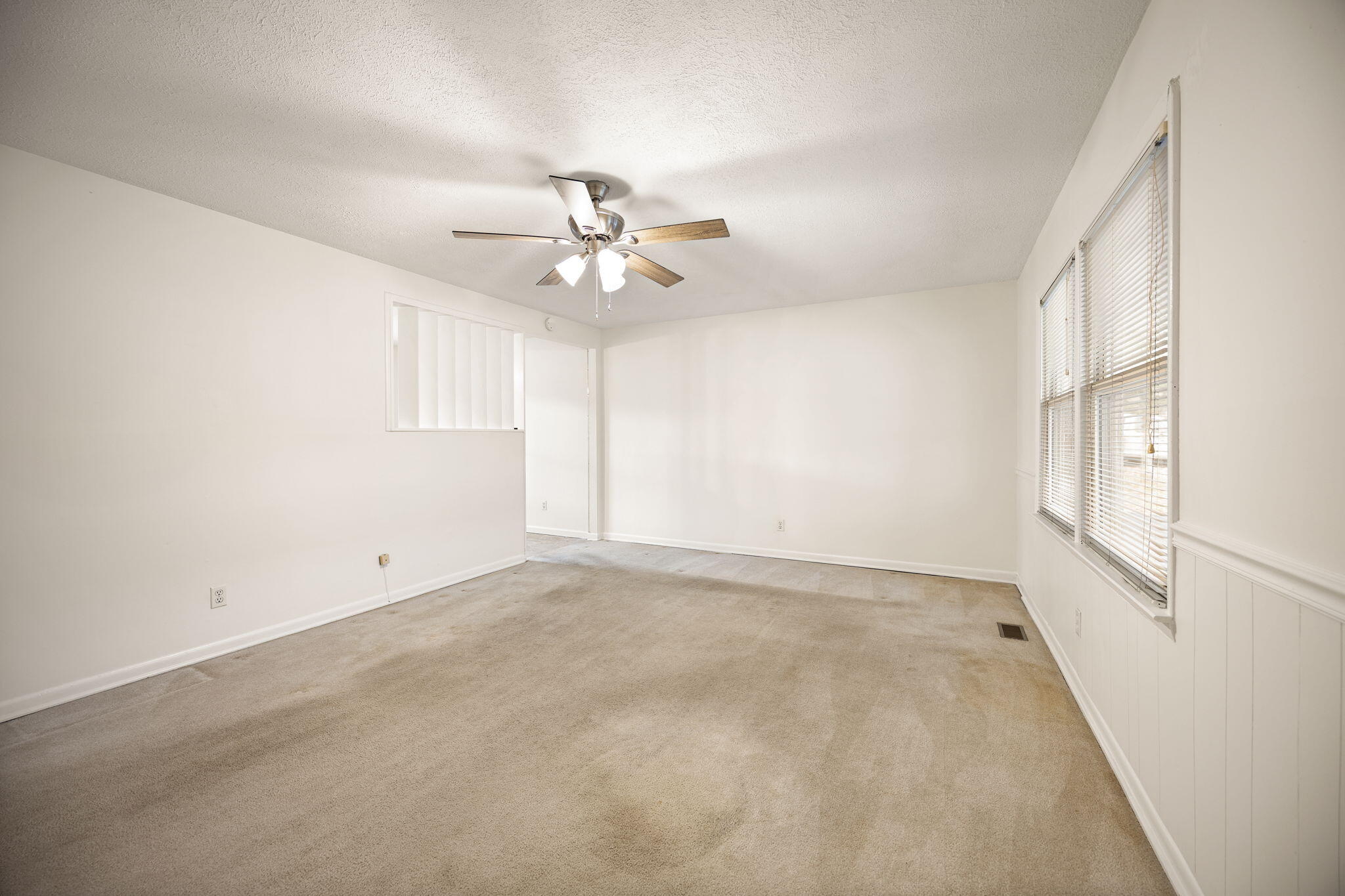 Somerset, Kentucky 42501, United States, 3 Bedrooms Bedrooms, ,2 BathroomsBathrooms,Residential,Active,245839