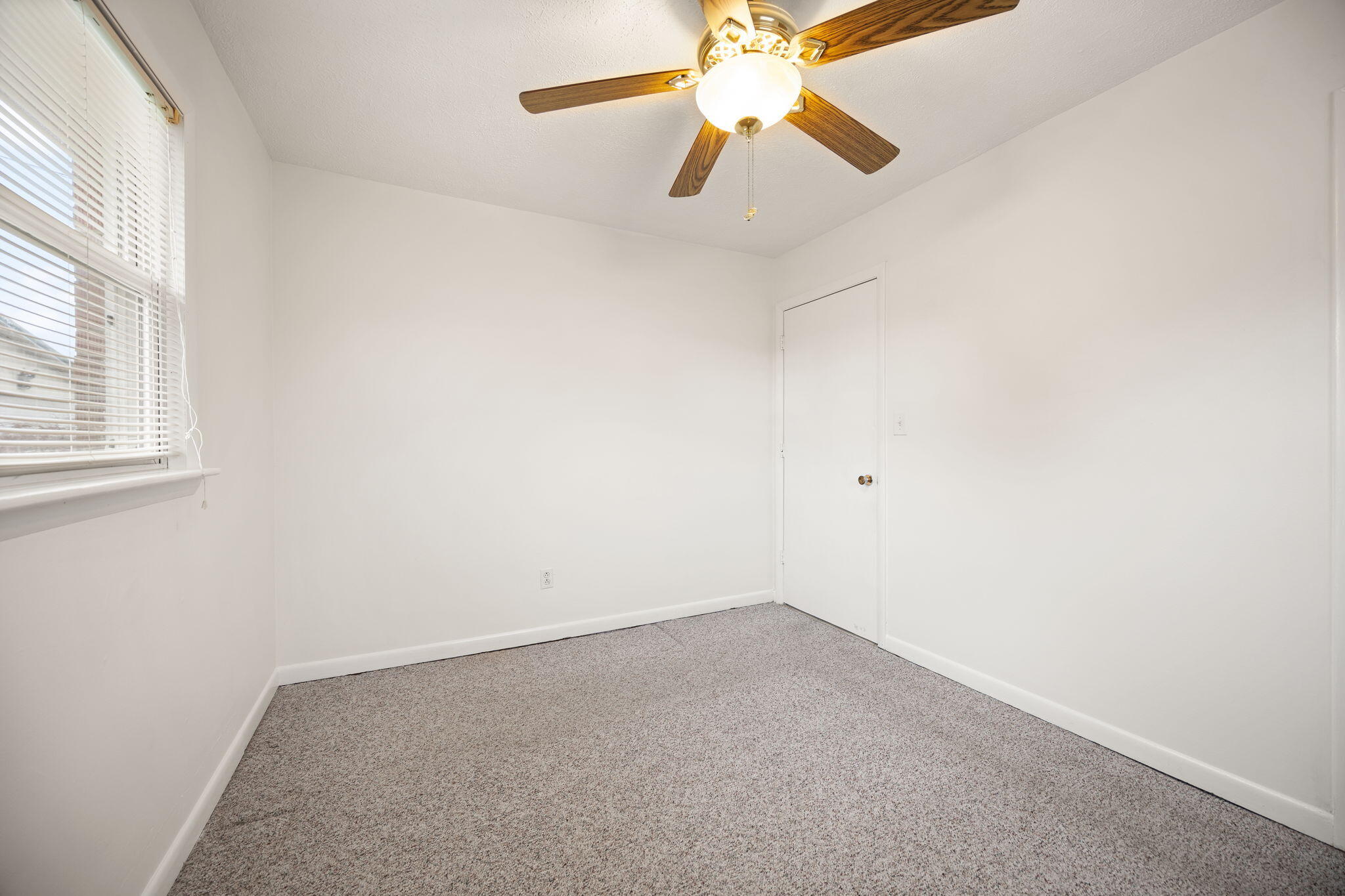 Somerset, Kentucky 42501, United States, 3 Bedrooms Bedrooms, ,2 BathroomsBathrooms,Residential,Active,245839