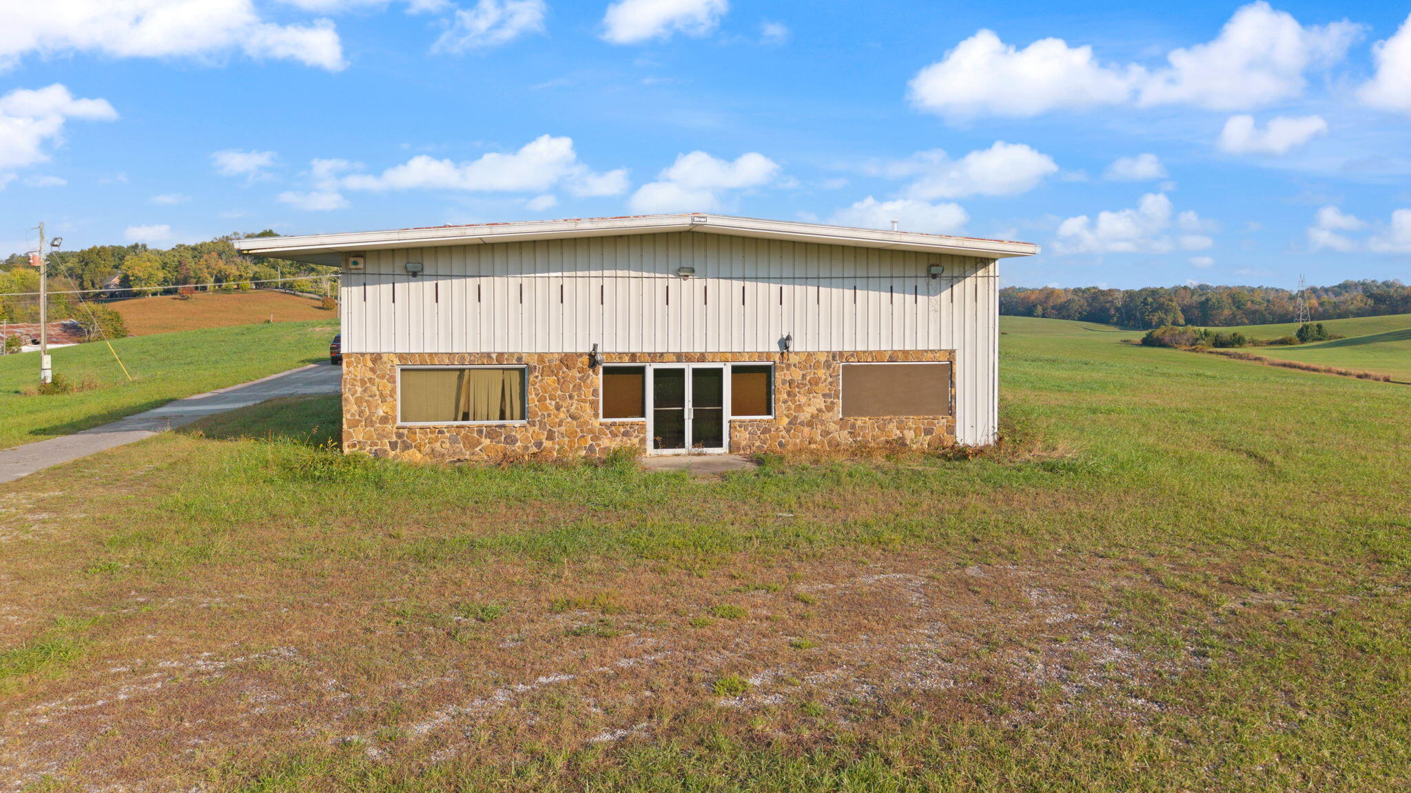 3163 5th Street Road