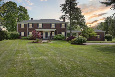Photo of 50 Chandamere Way, Nicholasville, KY 40356 (MLS # 25009221)