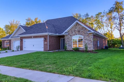 Photo of 102 Hickory Grove Court, Georgetown, KY 40324 (MLS # 24008598)