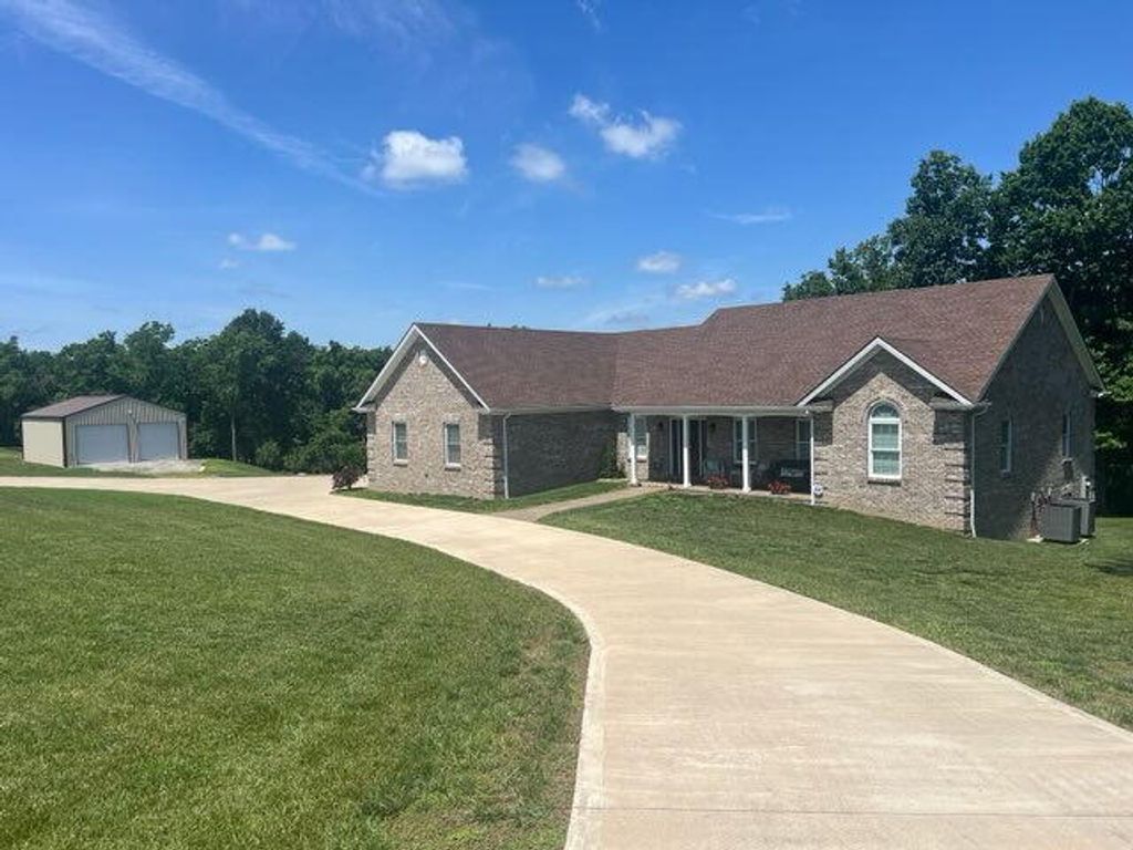 Photo of 1224 Hall Road 1224, Nicholasville, KY 40356 (MLS # 26012726)