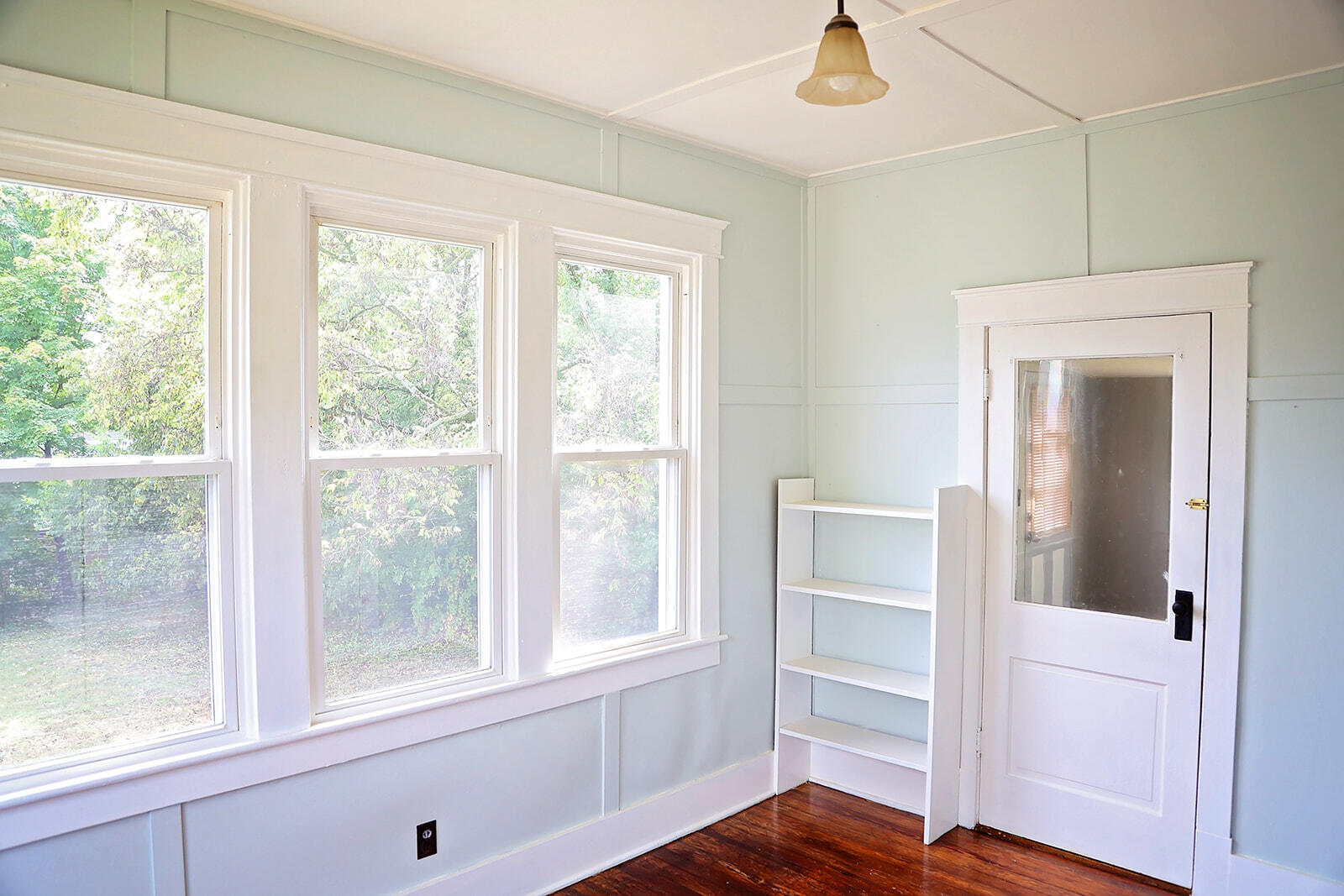 Berea, Kentucky 40403, United States, 4 Bedrooms Bedrooms, ,2 BathroomsBathrooms,Residential,Active,172686