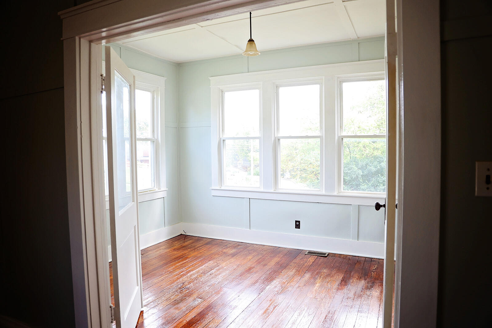 Berea, Kentucky 40403, United States, 4 Bedrooms Bedrooms, ,2 BathroomsBathrooms,Residential,Active,172686