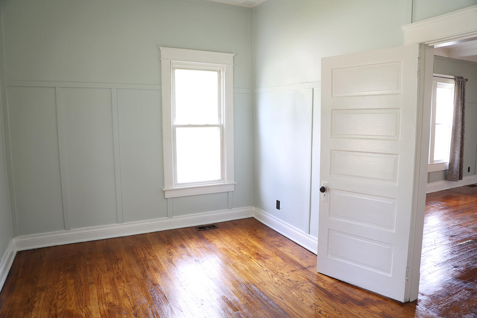 Berea, Kentucky 40403, United States, 4 Bedrooms Bedrooms, ,2 BathroomsBathrooms,Residential,Active,172686