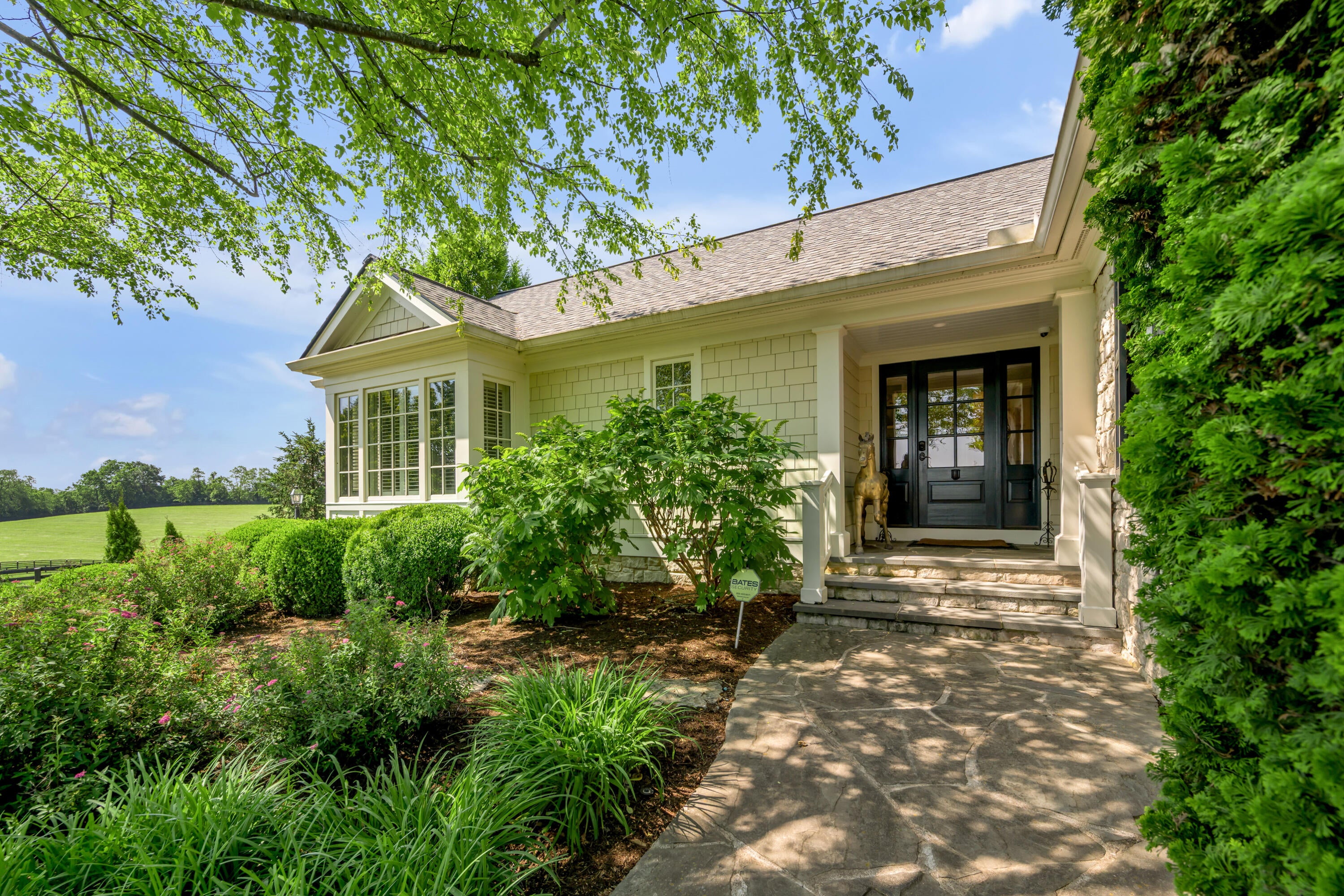 595 Moores Mill Road