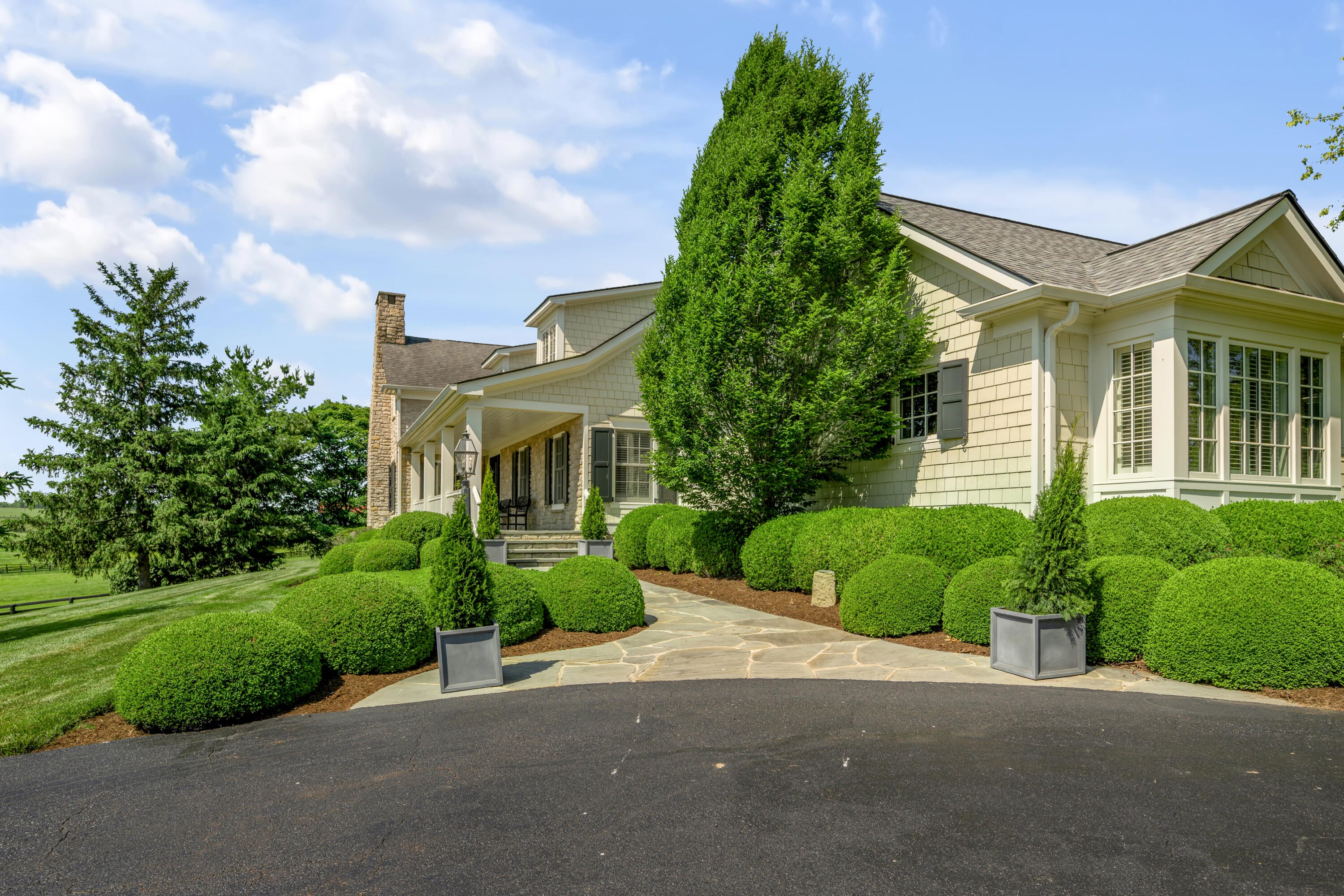 595 Moores Mill Road
