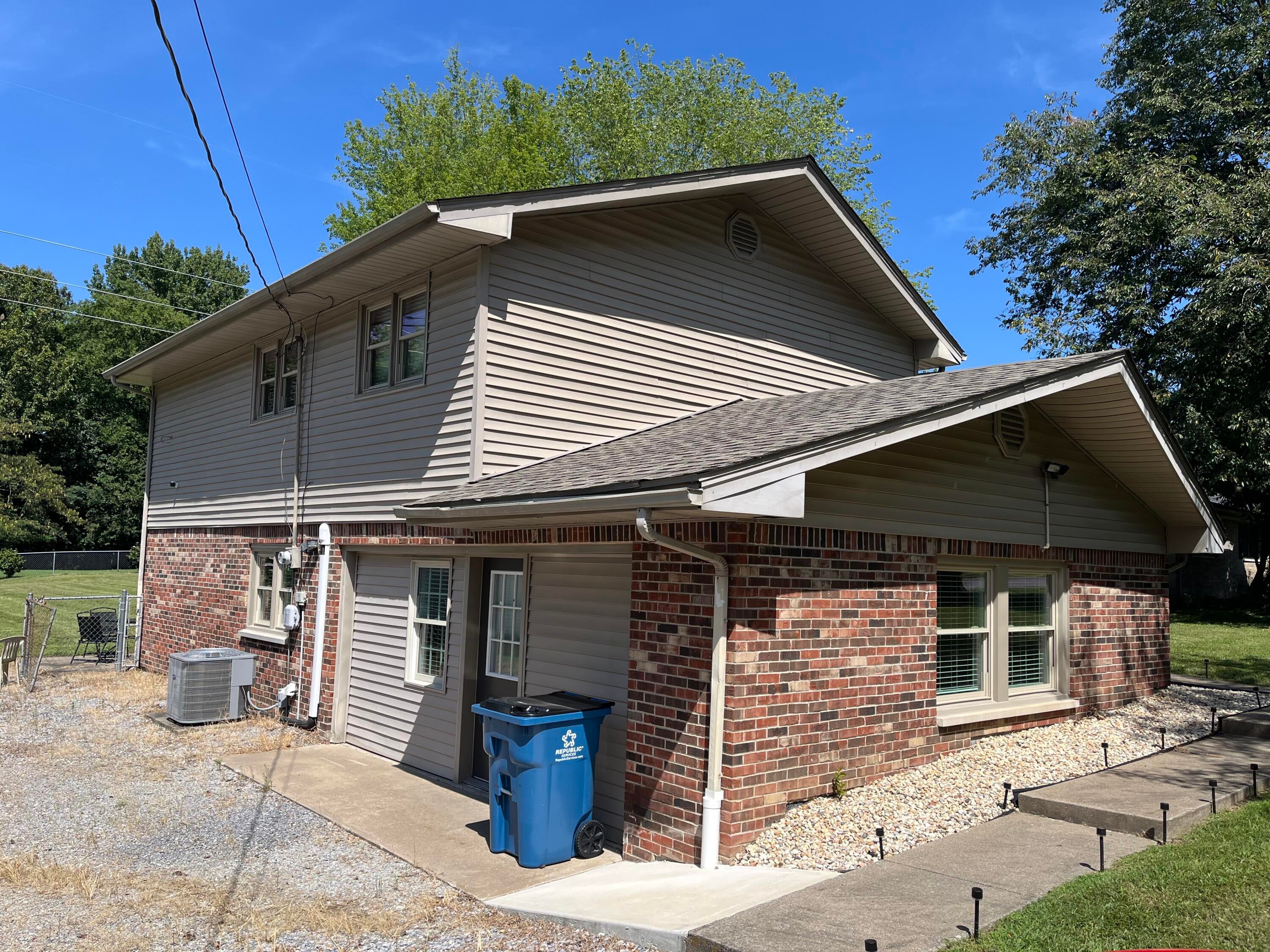 6740 Greenfield Drive - Photo 4