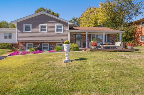 Photo of 642 Bishop Drive, Lexington, KY 40505 (MLS # 25503826)