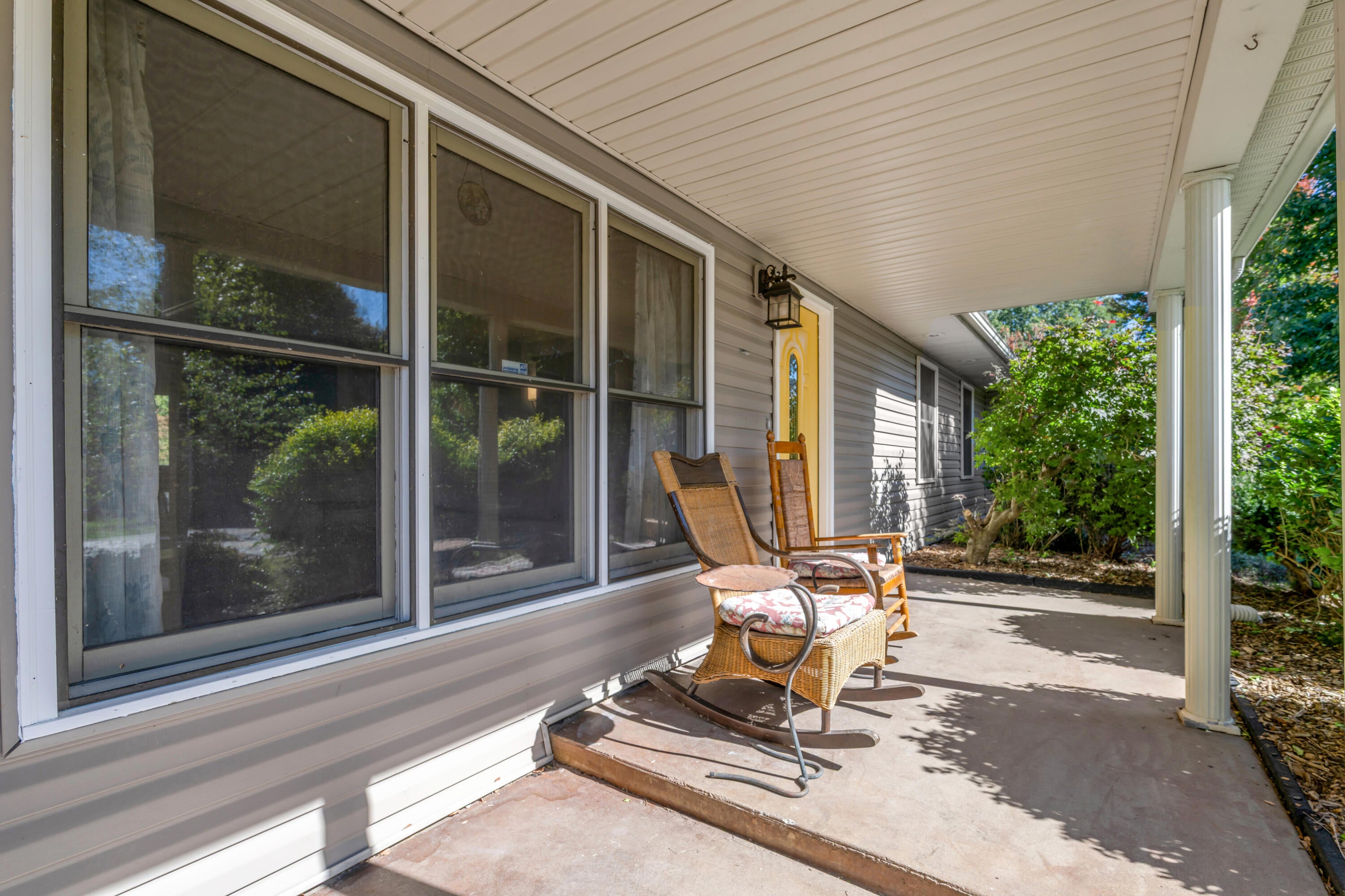 3028 Arrowhead Drive