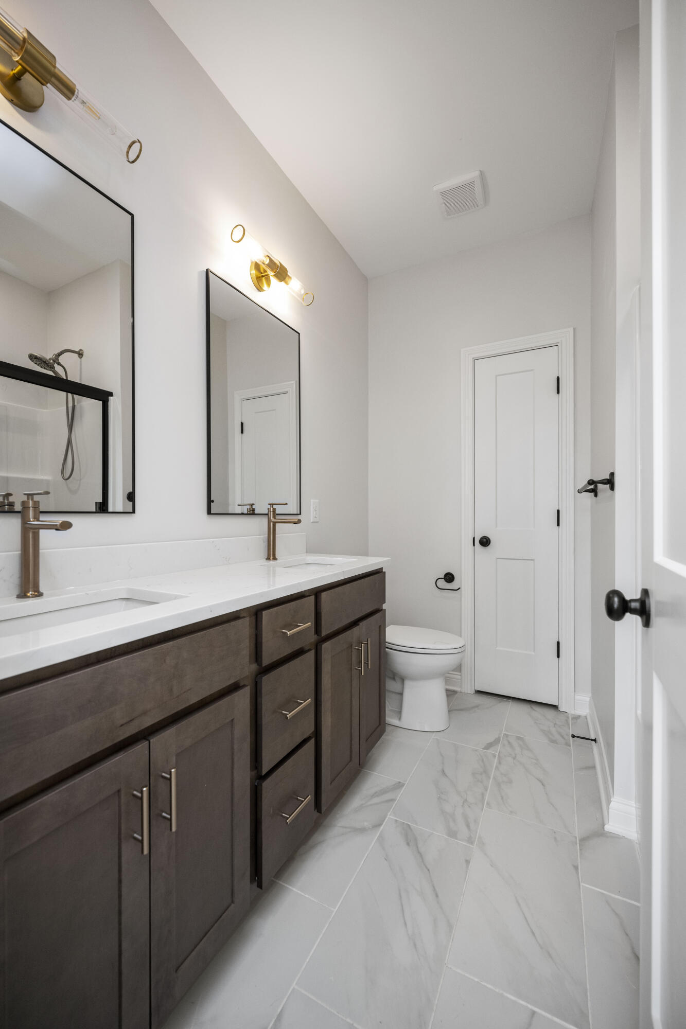 Richmond, Kentucky 40475, United States, 3 Bedrooms Bedrooms, ,3 BathroomsBathrooms,Residential,Active,159071