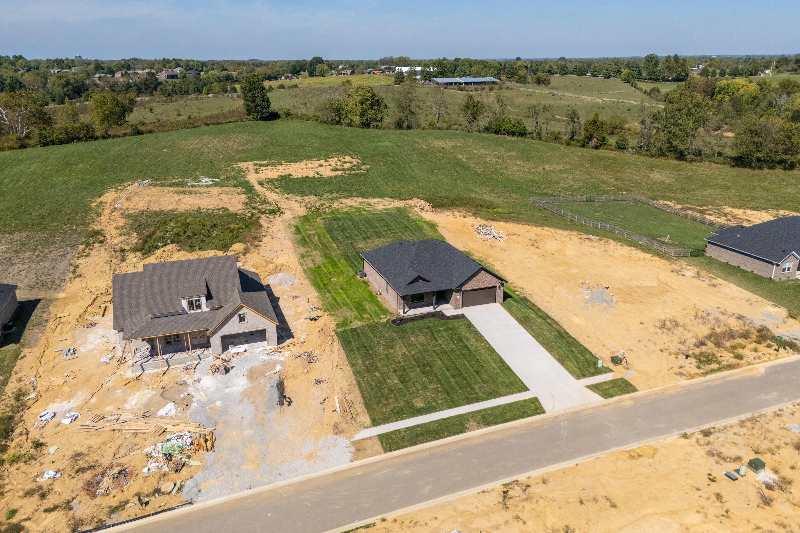 Richmond, Kentucky 40475, United States, 3 Bedrooms Bedrooms, ,3 BathroomsBathrooms,Residential,Active,159071