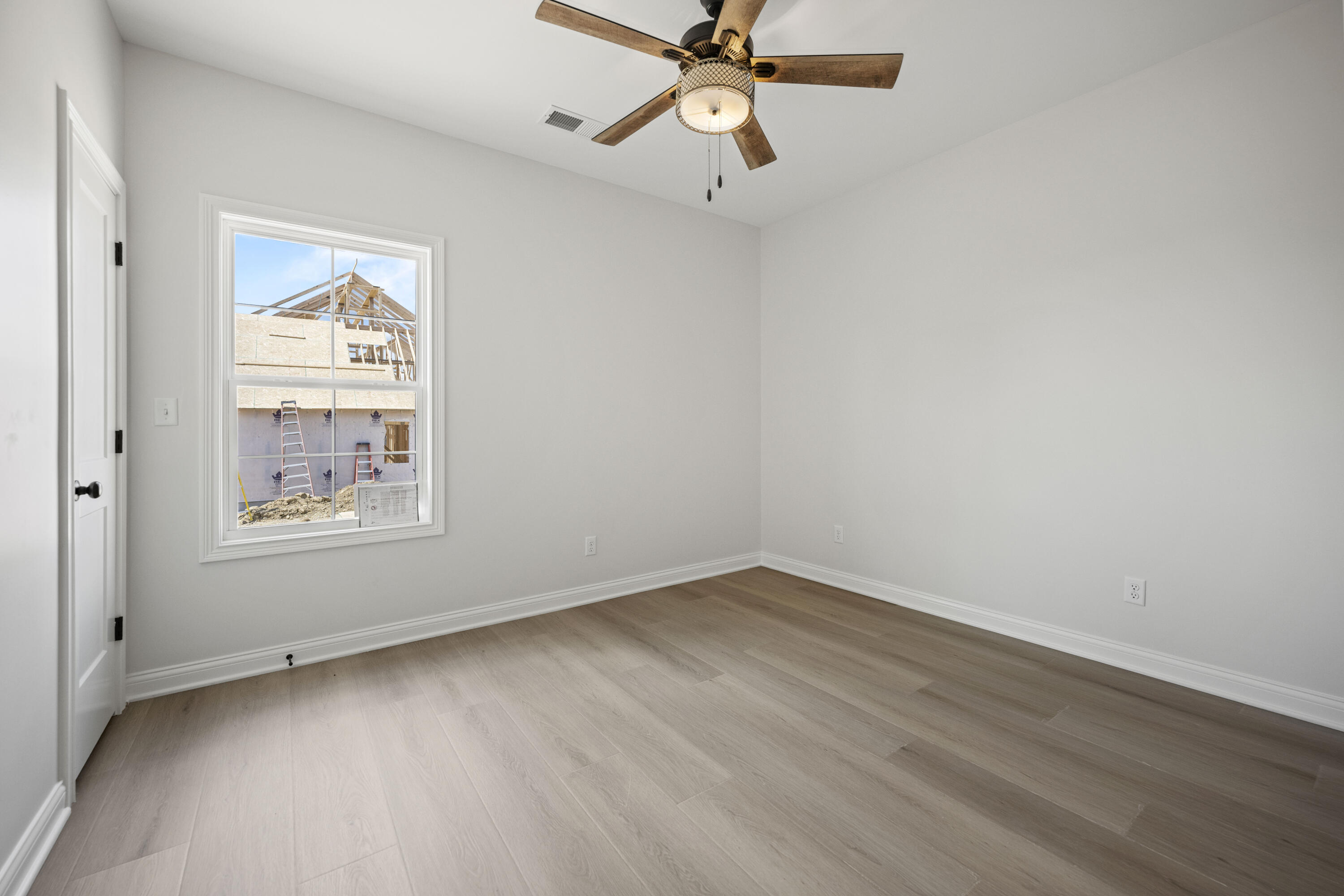 Richmond, Kentucky 40475, United States, 3 Bedrooms Bedrooms, ,3 BathroomsBathrooms,Residential,Active,159071