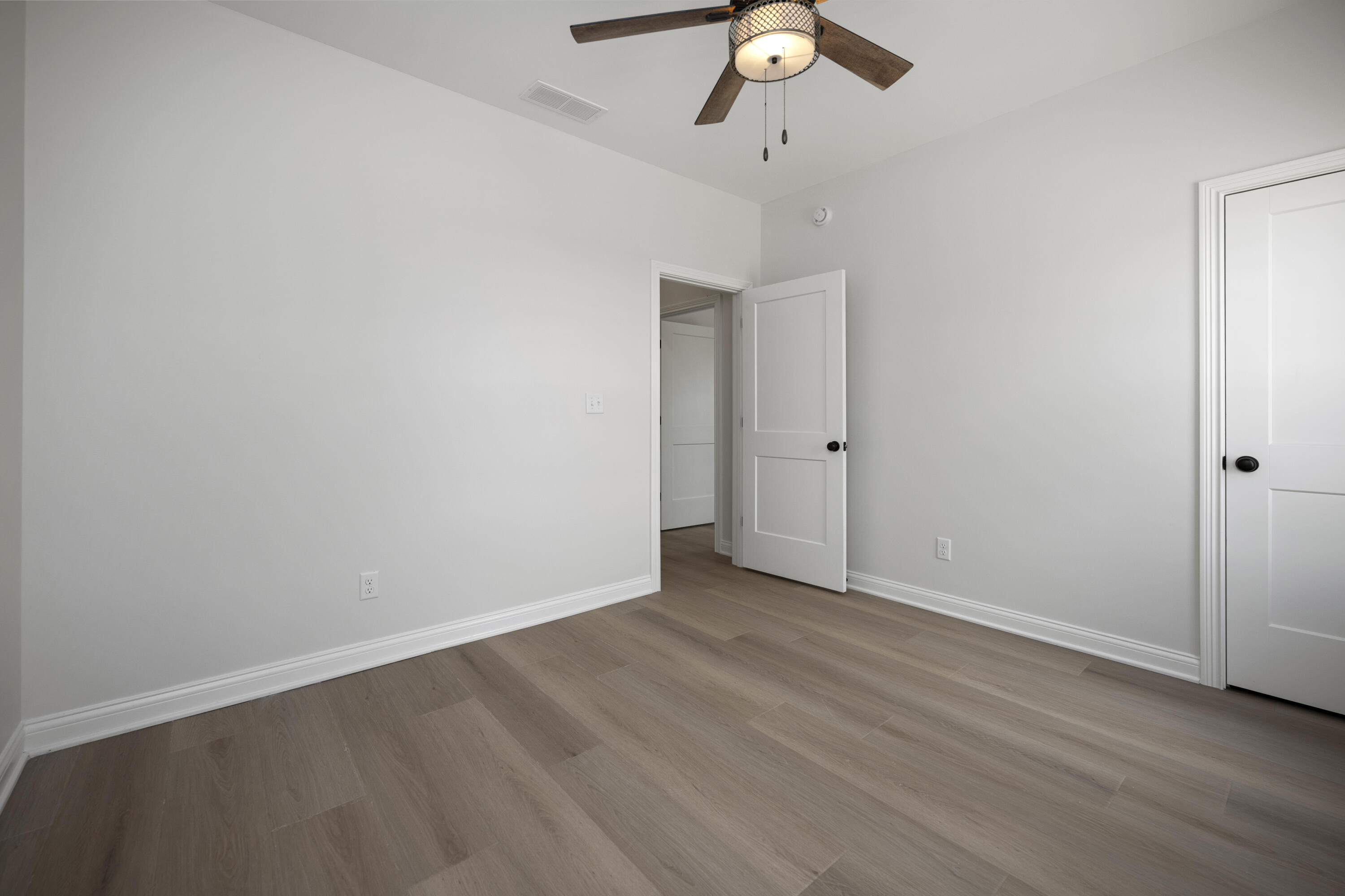 Richmond, Kentucky 40475, United States, 3 Bedrooms Bedrooms, ,3 BathroomsBathrooms,Residential,Active,159071