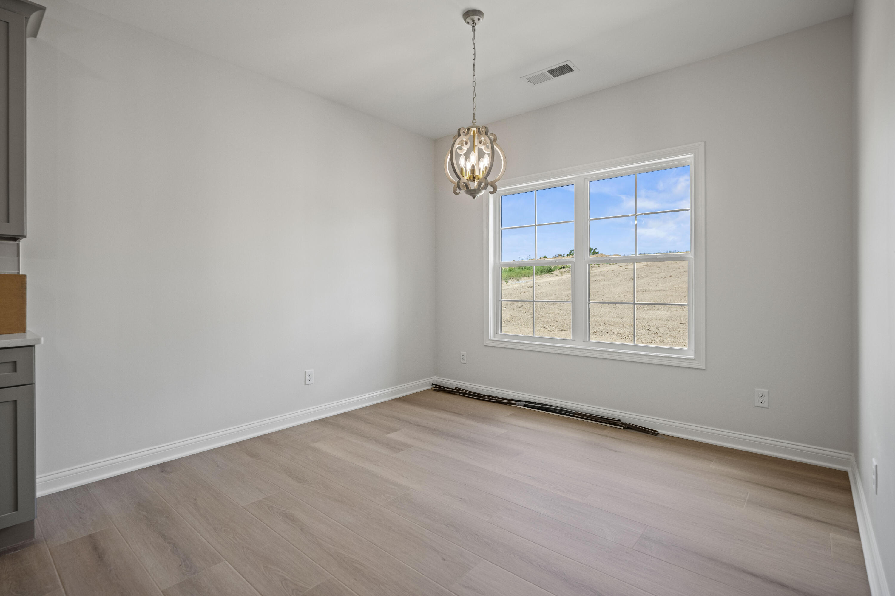 Richmond, Kentucky 40475, United States, 3 Bedrooms Bedrooms, ,3 BathroomsBathrooms,Residential,Active,159071