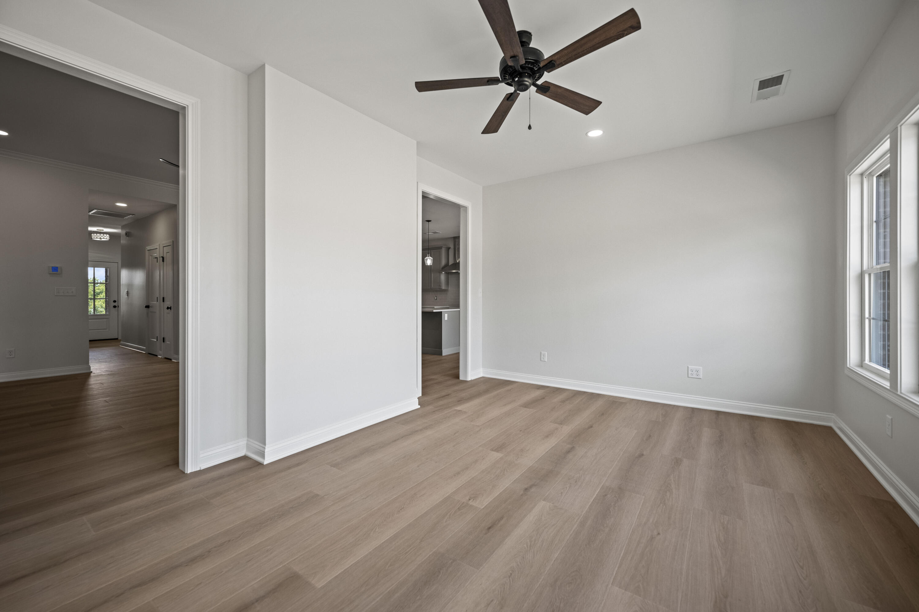 Richmond, Kentucky 40475, United States, 3 Bedrooms Bedrooms, ,3 BathroomsBathrooms,Residential,Active,159071