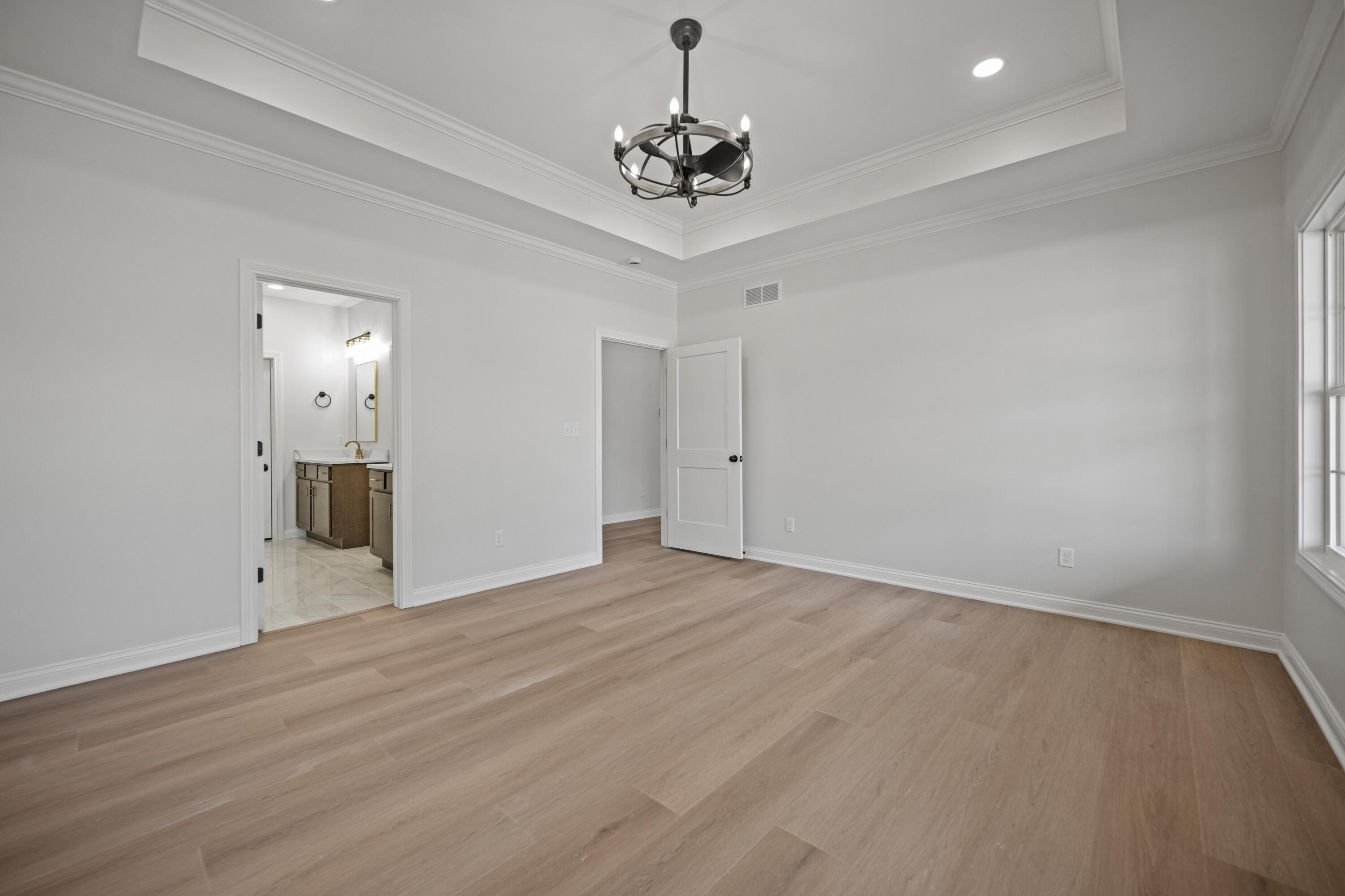 Richmond, Kentucky 40475, United States, 3 Bedrooms Bedrooms, ,3 BathroomsBathrooms,Residential,Active,159071