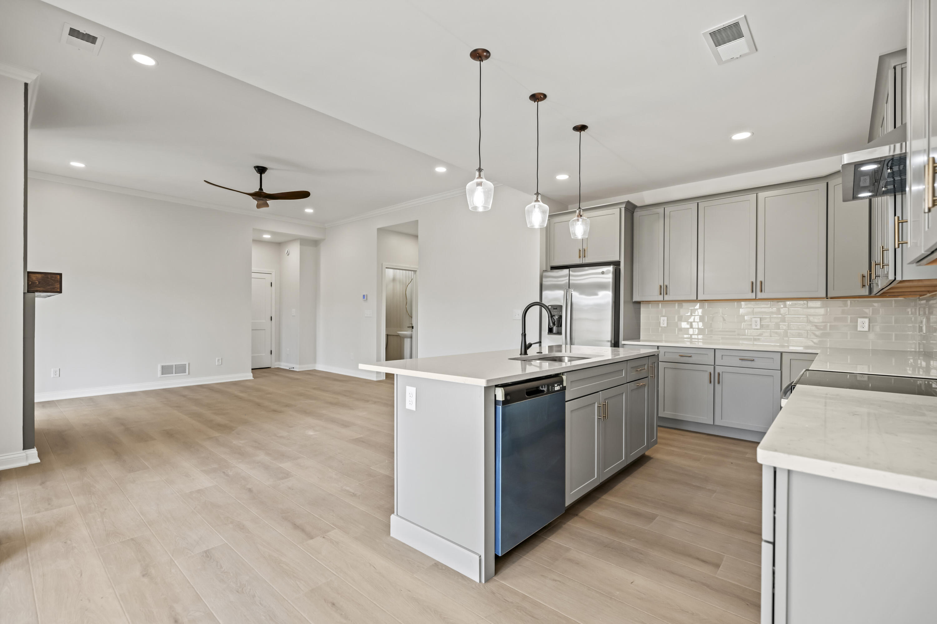 Richmond, Kentucky 40475, United States, 3 Bedrooms Bedrooms, ,3 BathroomsBathrooms,Residential,Active,159071