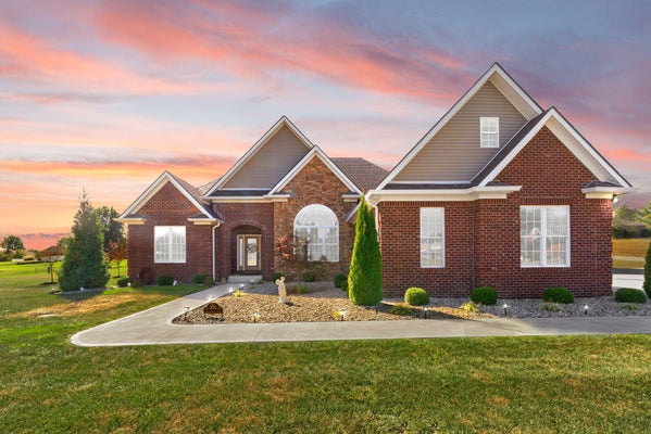 301 SAINT ANDREWS CT, MOUNT STERLING, KY 40353 - Image b7b3caaf53b5e6017fdbd438437e5dcd/3392975485