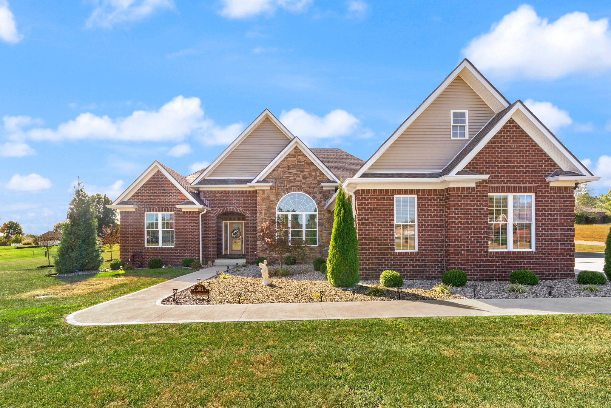 301 Saint Andrews Court