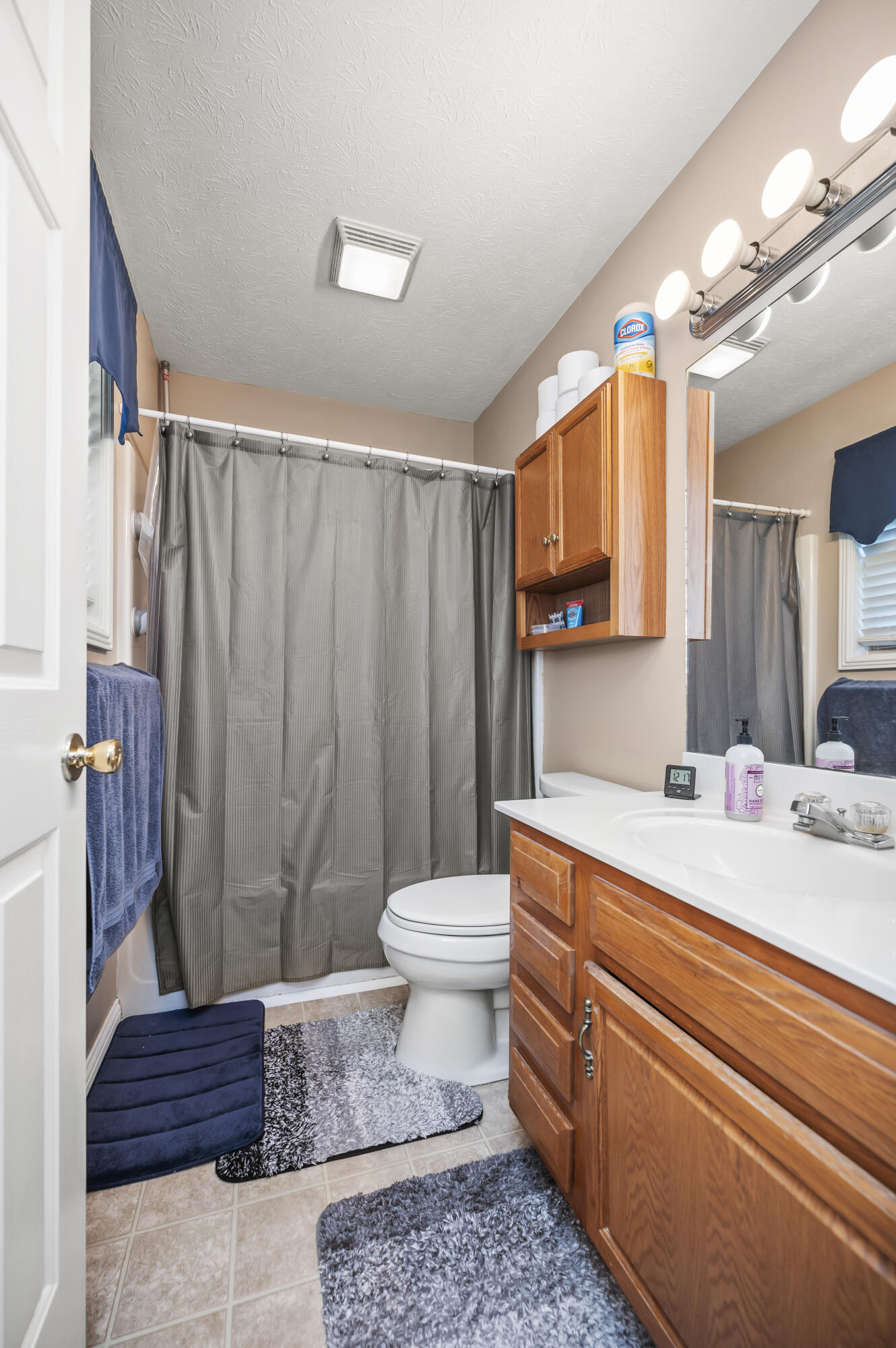 Richmond, Kentucky 40475, United States, 4 Bedrooms Bedrooms, ,2 BathroomsBathrooms,Residential,Active,231905