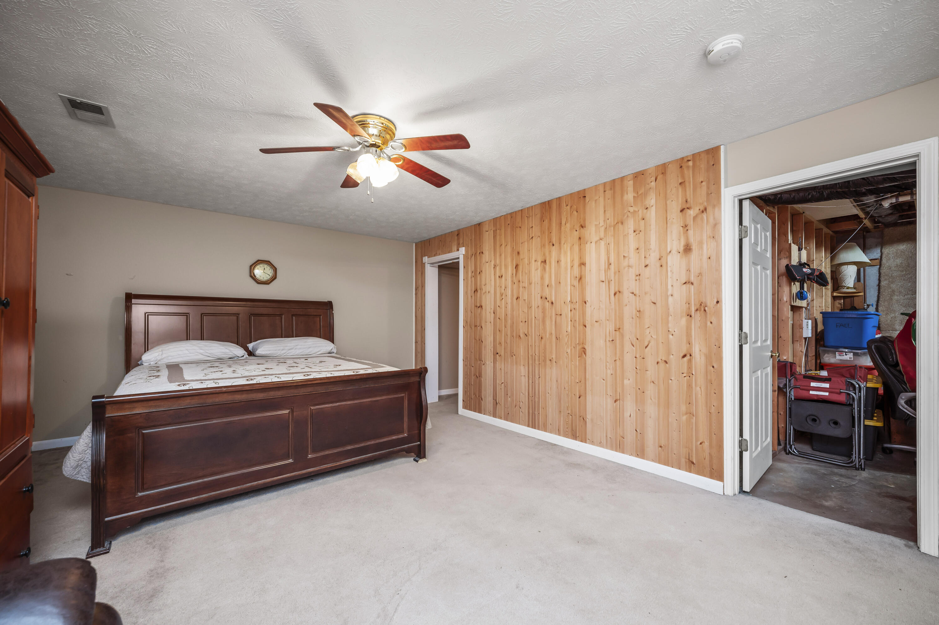 Richmond, Kentucky 40475, United States, 4 Bedrooms Bedrooms, ,2 BathroomsBathrooms,Residential,Active,231905