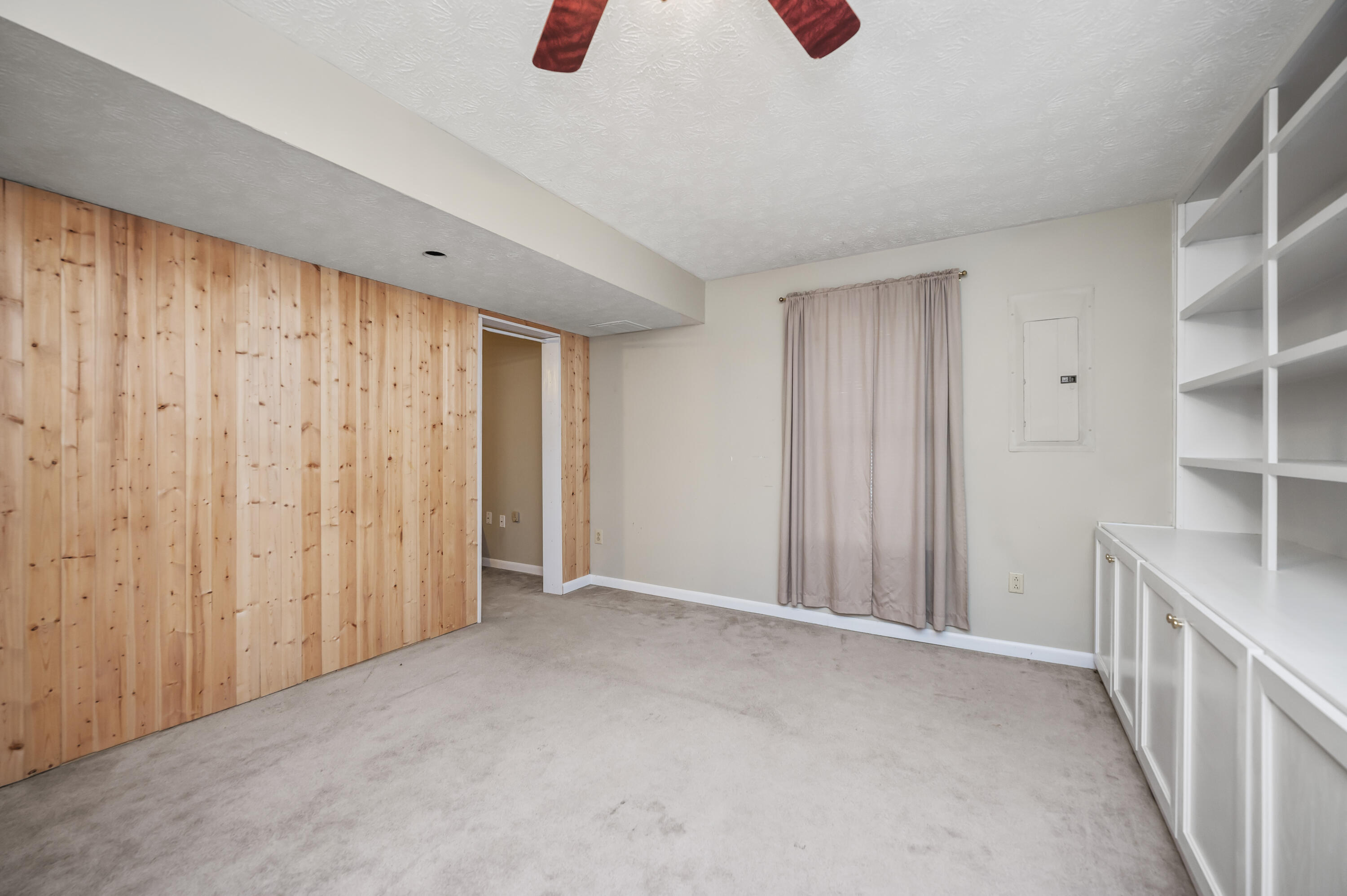 Richmond, Kentucky 40475, United States, 4 Bedrooms Bedrooms, ,2 BathroomsBathrooms,Residential,Active,231905