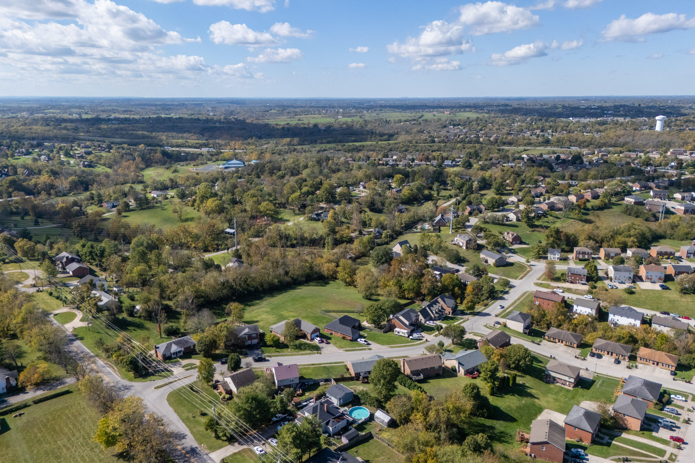 Richmond, Kentucky 40475, United States, 4 Bedrooms Bedrooms, ,2 BathroomsBathrooms,Residential,Active,231905