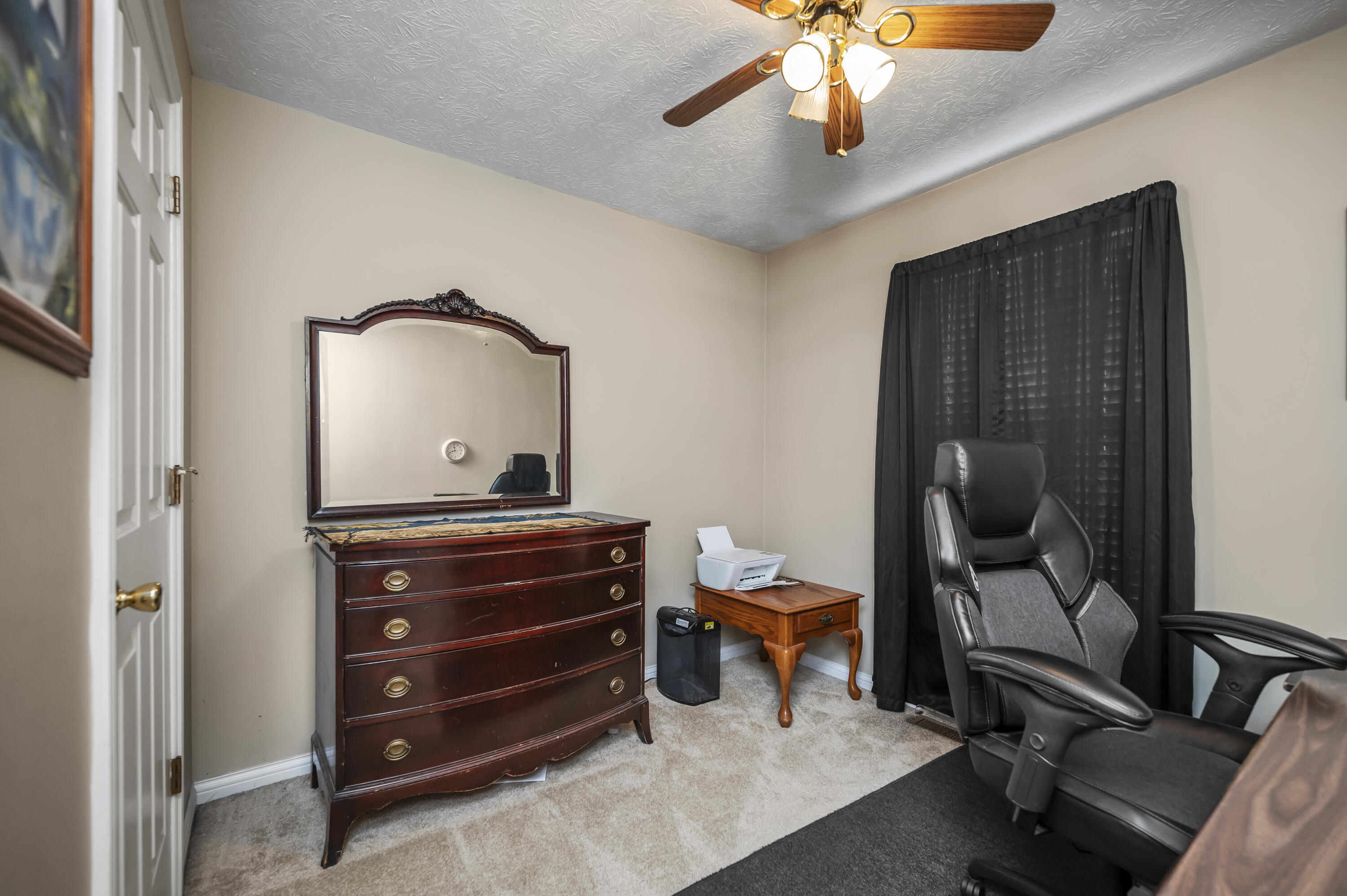 Richmond, Kentucky 40475, United States, 4 Bedrooms Bedrooms, ,2 BathroomsBathrooms,Residential,Active,231905