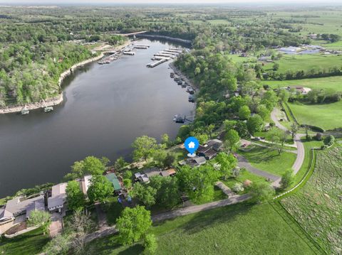 Property photo of 512 Chimney Rock Road, Harrodsburg, KY 40330