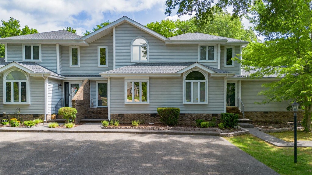 Photo of 914 Stonebrook Drive, Paducah, KY 42003 (MLS # 26020584)