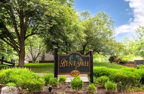 Photo of 401 Redding Road 3 #3, Lexington, KY 40517 (MLS # 25500081)