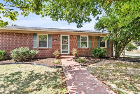 Photo of 3949 Boston Road, Lexington, KY 40514 (MLS # 25505852)