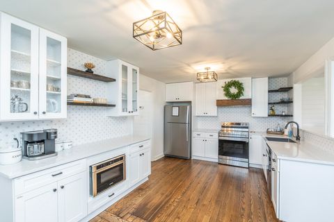 Photo of 4075 Lexington Road, Harrodsburg, KY 40330 (MLS # 25507962)