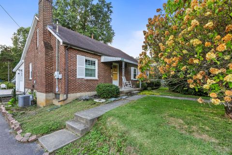 Photo of 264 Elmwood Drive, Lexington, KY 40505 (MLS # 25503038)