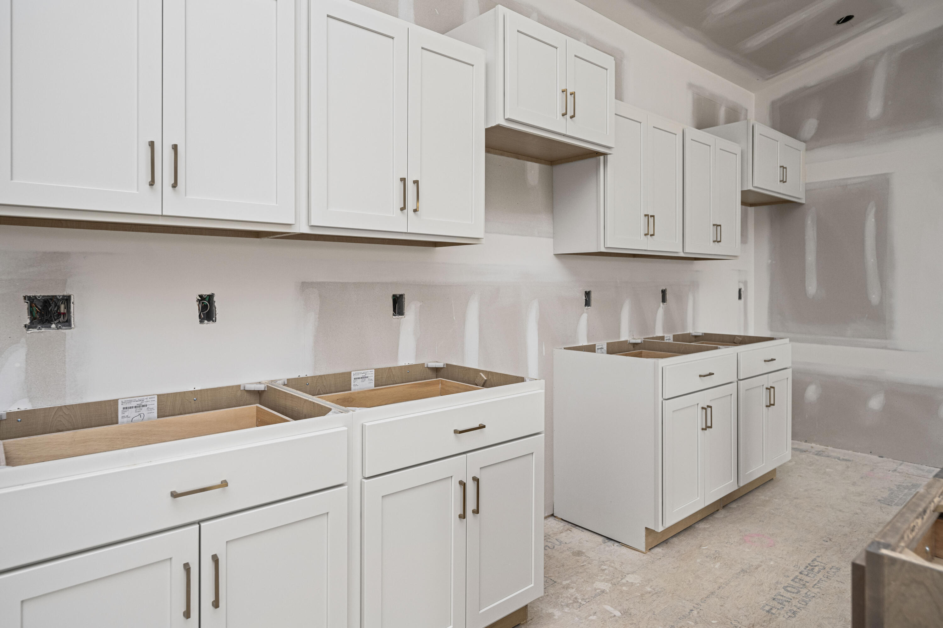 Richmond, Kentucky 40475, United States, 4 Bedrooms Bedrooms, ,3 BathroomsBathrooms,Residential,Active,26873